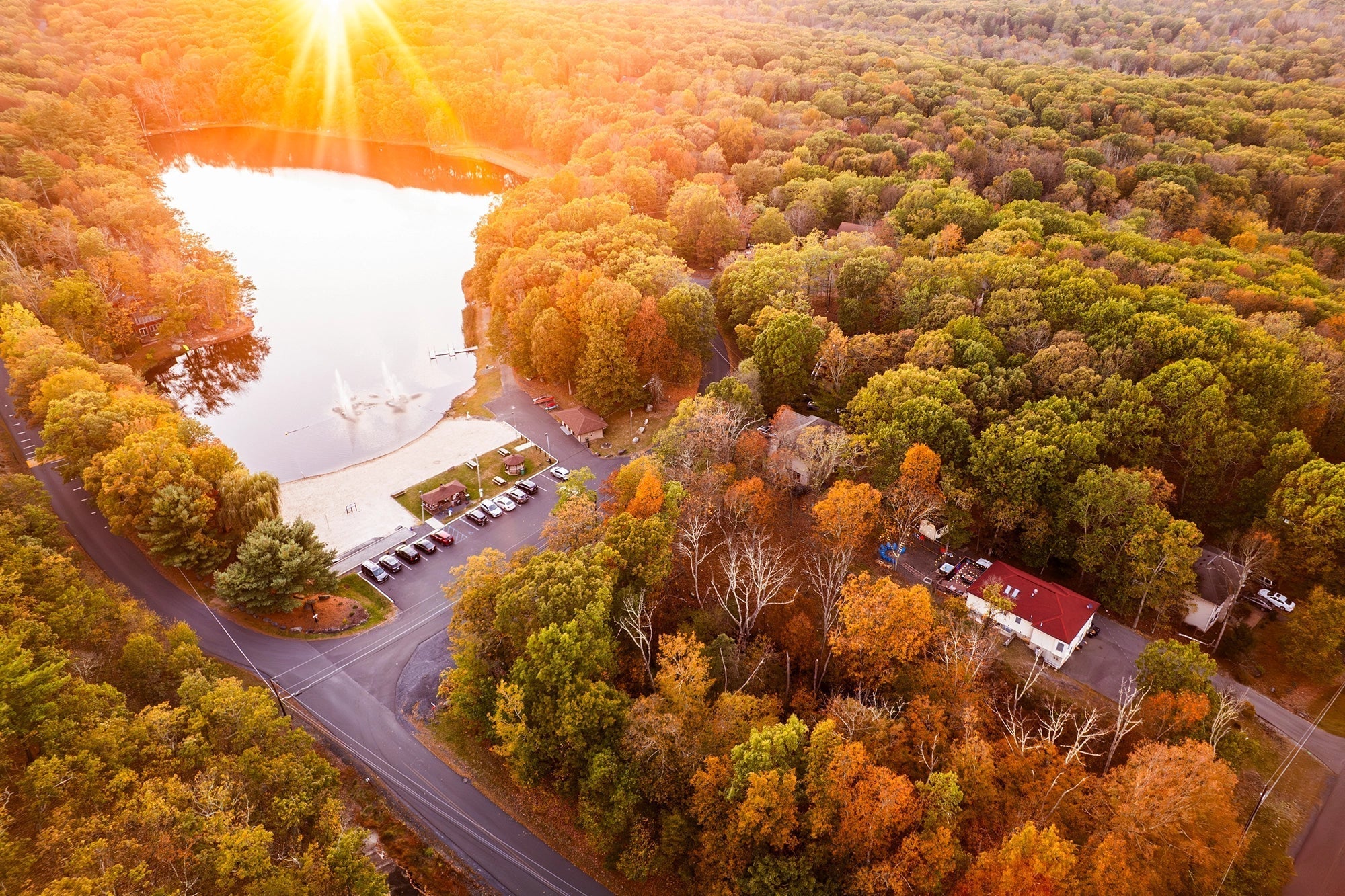 Looking to Host on Airbnb in 2026? Here Are the Top 10 Airbnb-Friendly Communities in the Poconos