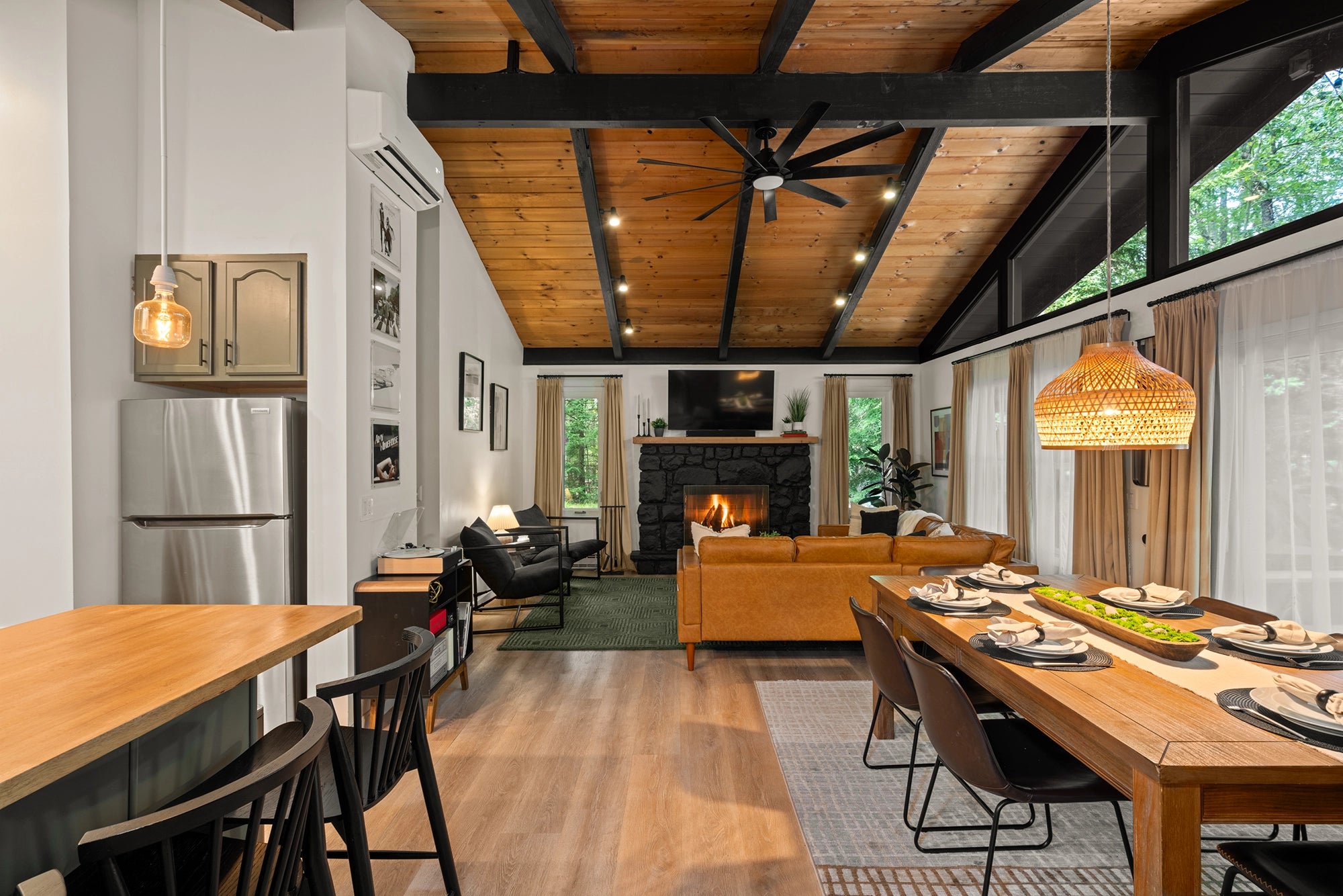 Airbnb Photography: Exclusive Cabin Retreat in Tobyhanna, PA
