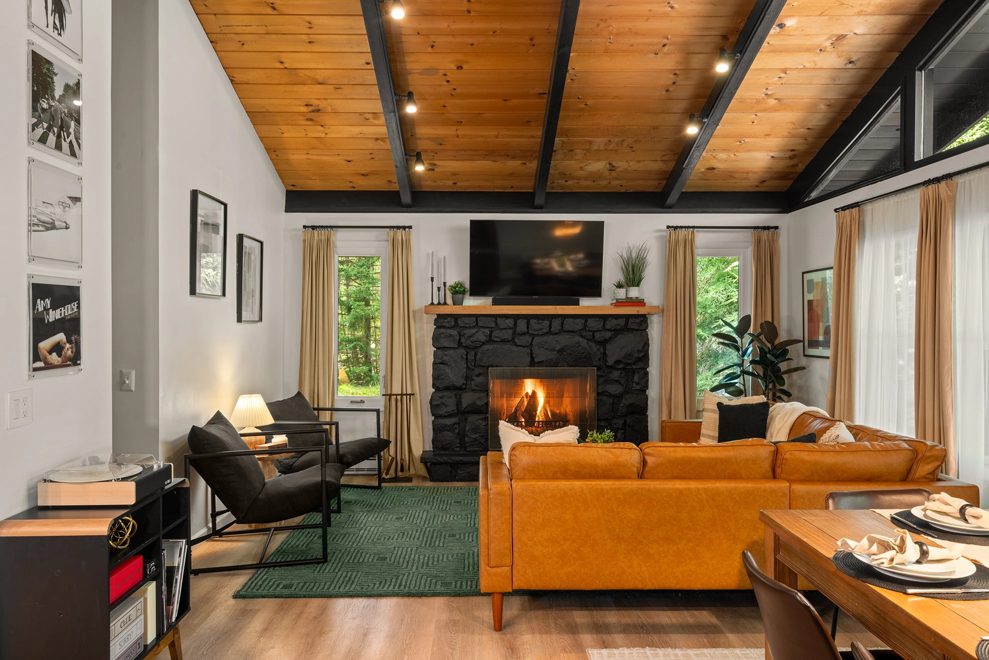 Airbnb Photography: Exclusive Cabin Retreat in Tobyhanna, PA