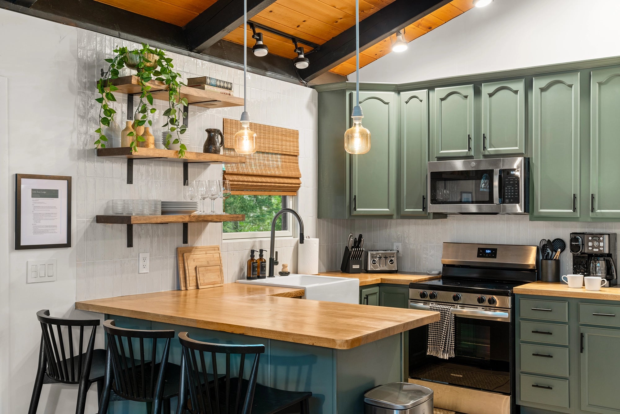 Airbnb Photography: Exclusive Cabin Retreat in Tobyhanna, PA