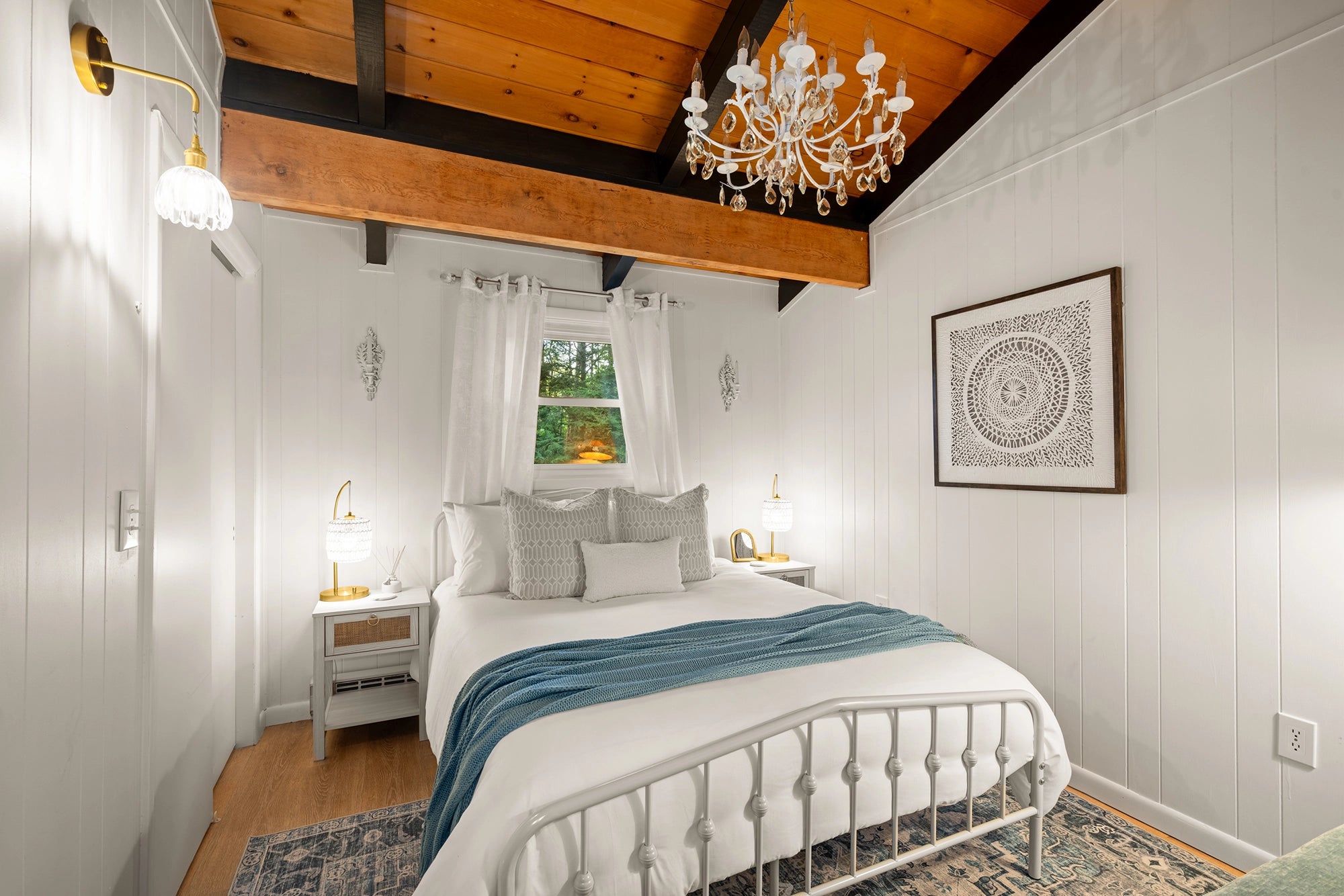 Airbnb Photography: Exclusive Cabin Retreat in Tobyhanna, PA