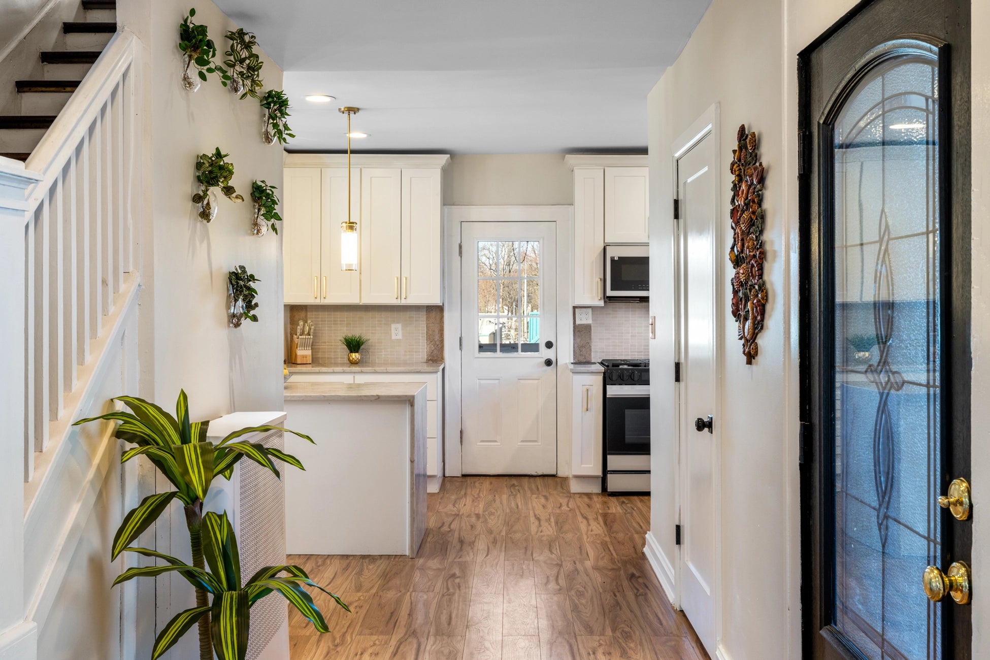 Airbnb Photography: Renovated STR Property in Teaneck, New Jersey
