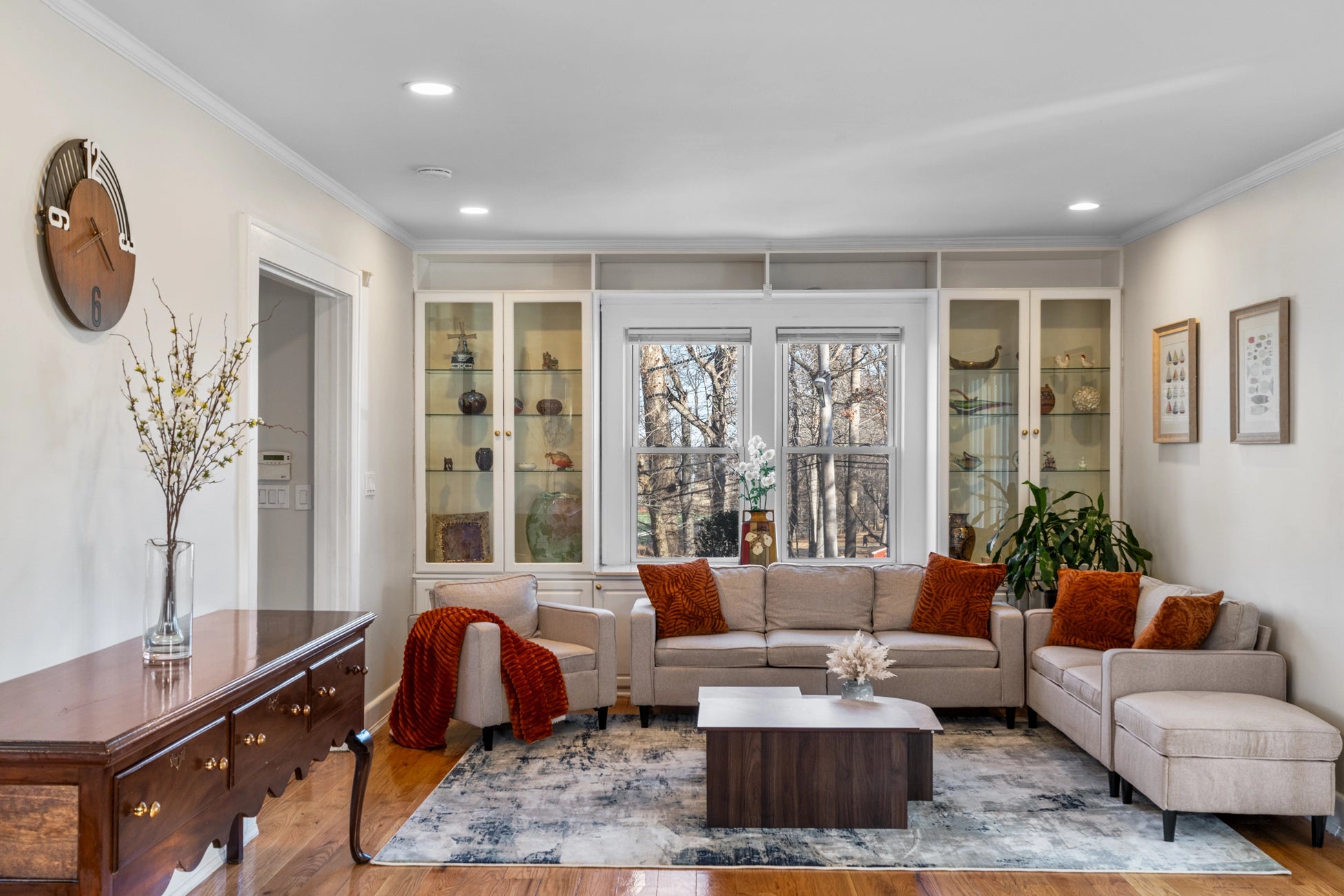 Airbnb Photography: Renovated STR Property in Teaneck, New Jersey