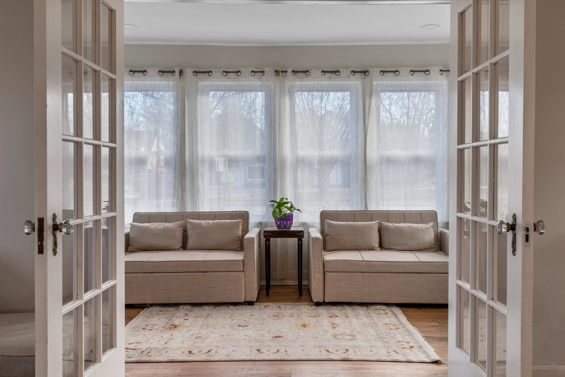 Airbnb Photography: Renovated STR Property in Teaneck, New Jersey