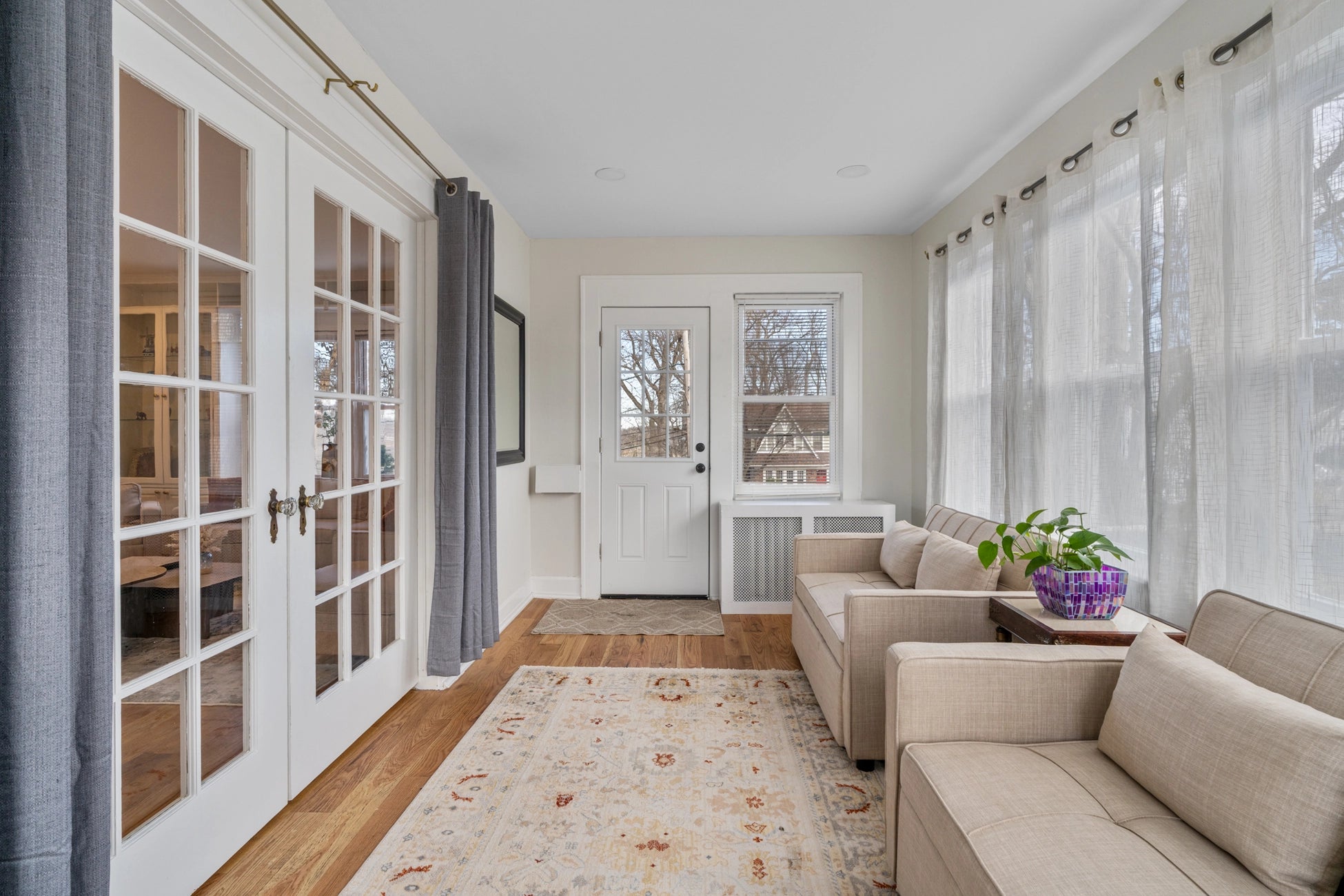 Airbnb Photography: Renovated STR Property in Teaneck, New Jersey