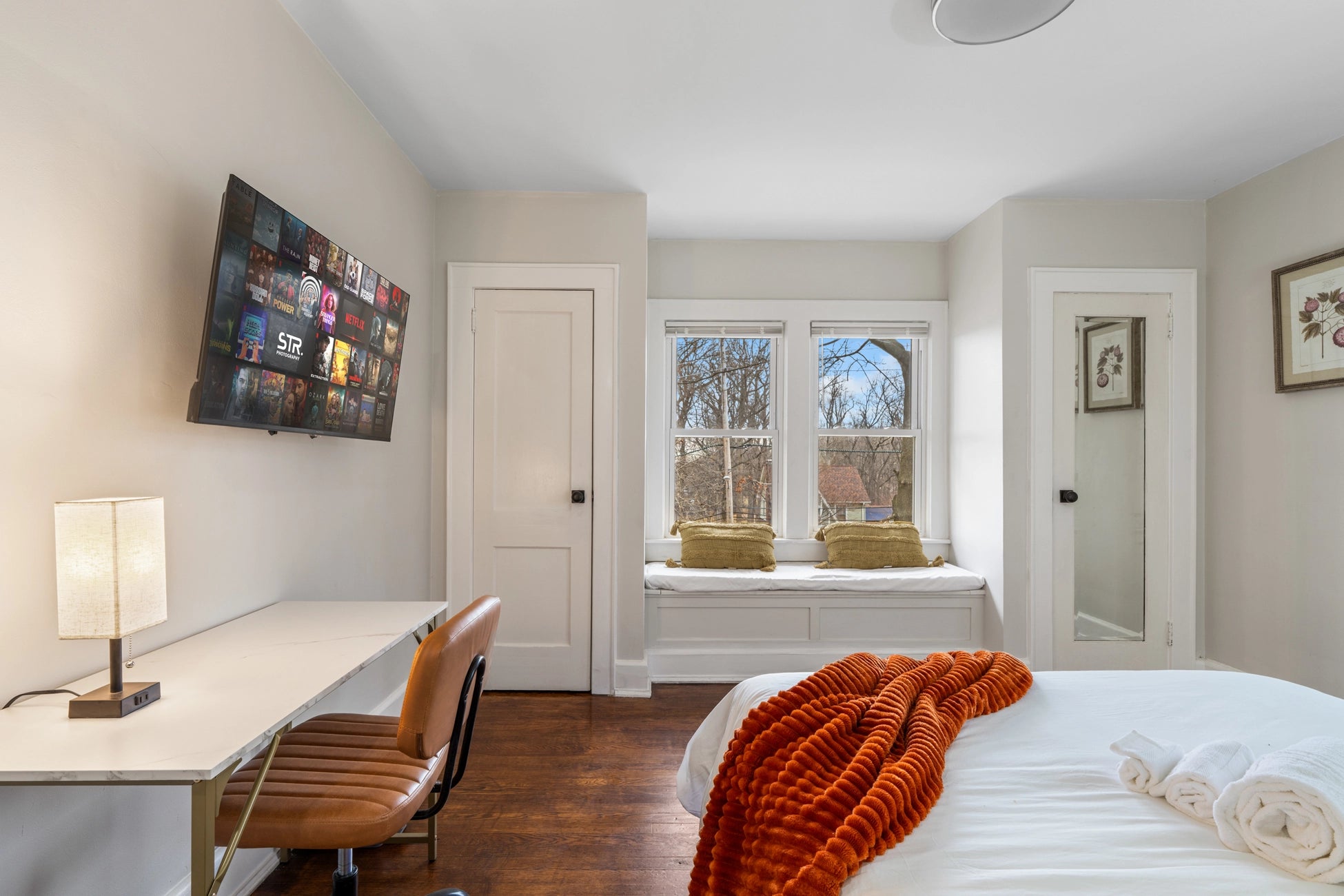 Airbnb Photography: Renovated STR Property in Teaneck, New Jersey