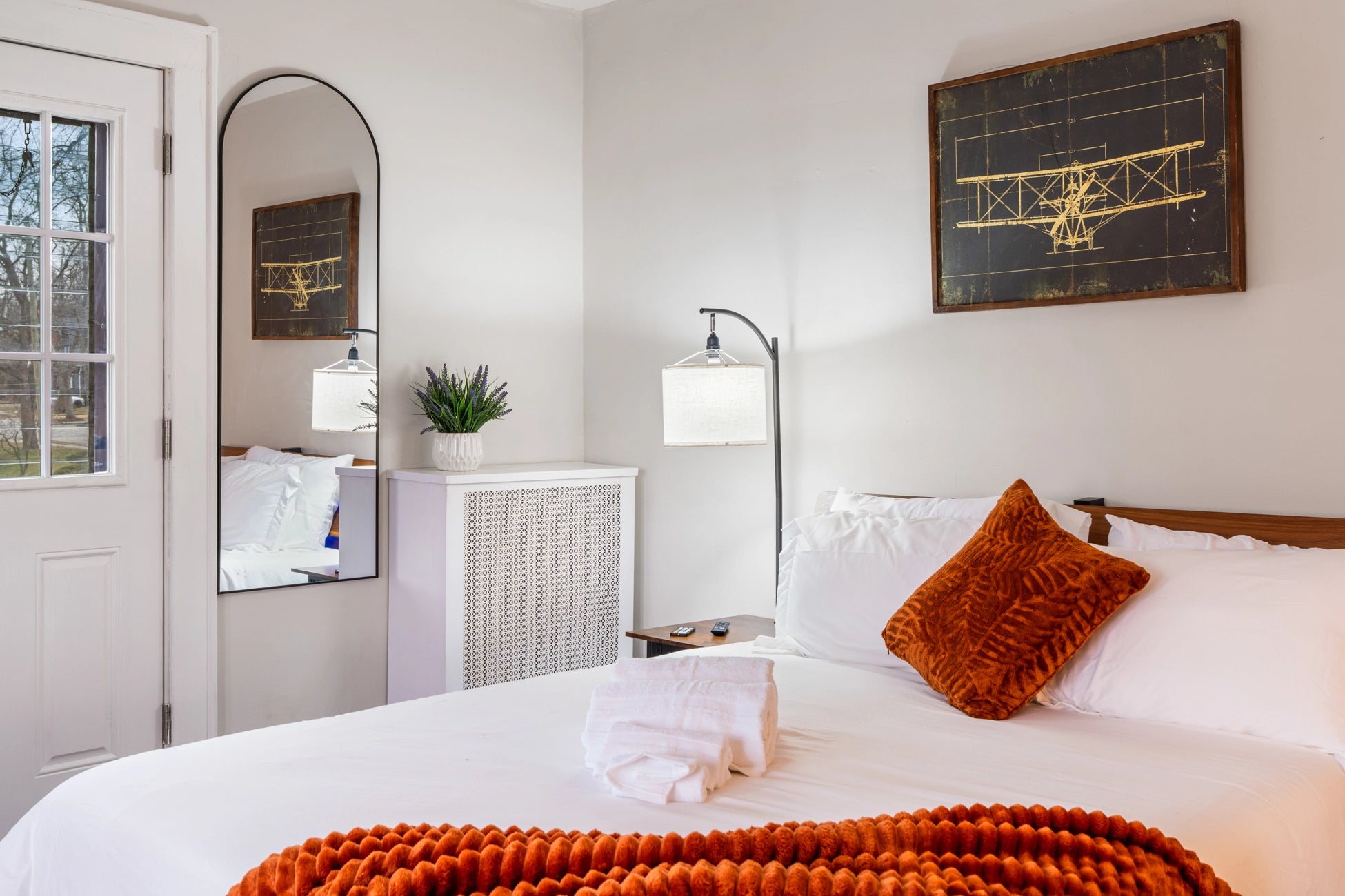 Airbnb Photography: Renovated STR Property in Teaneck, New Jersey