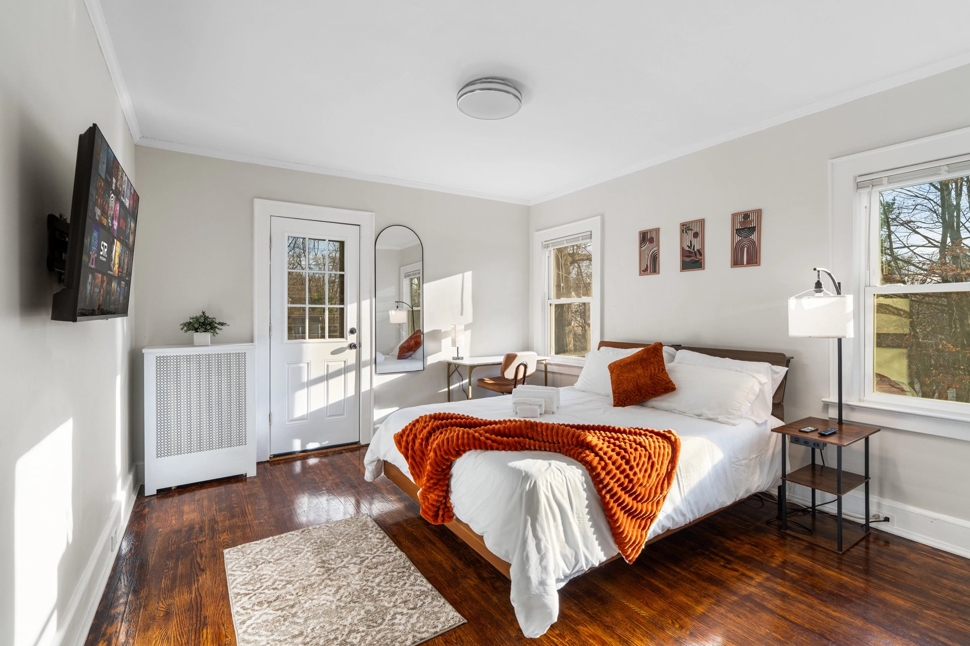 Airbnb Photography: Renovated STR Property in Teaneck, New Jersey