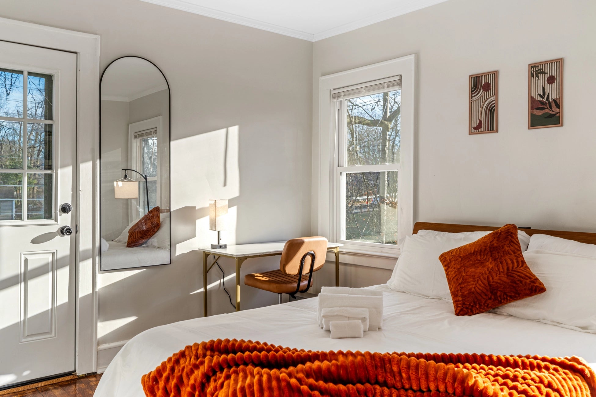 Airbnb Photography: Renovated STR Property in Teaneck, New Jersey