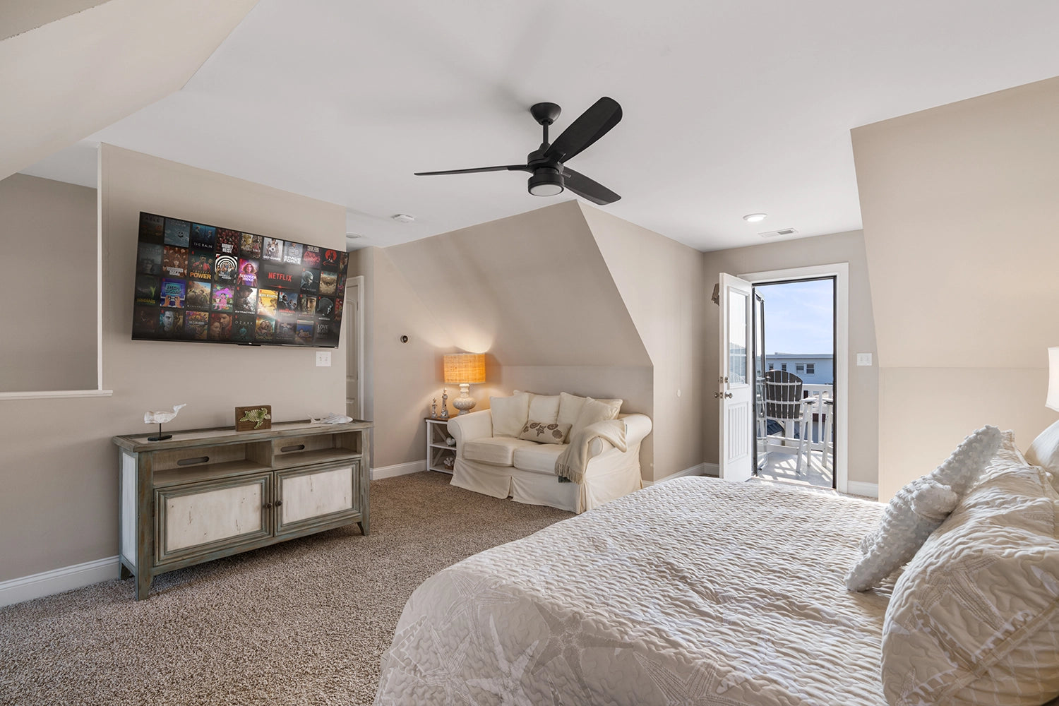 Airbnb Photography & Videography: Modern Coastal Retreat in North Wildwood, NJ