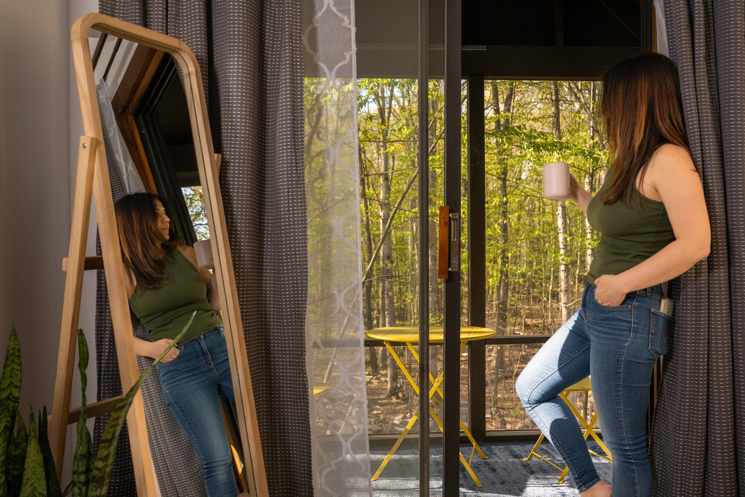 Lifestyle Airbnb Photography: Cozy Lifestyle Retreat in East Stroudsburg, PA