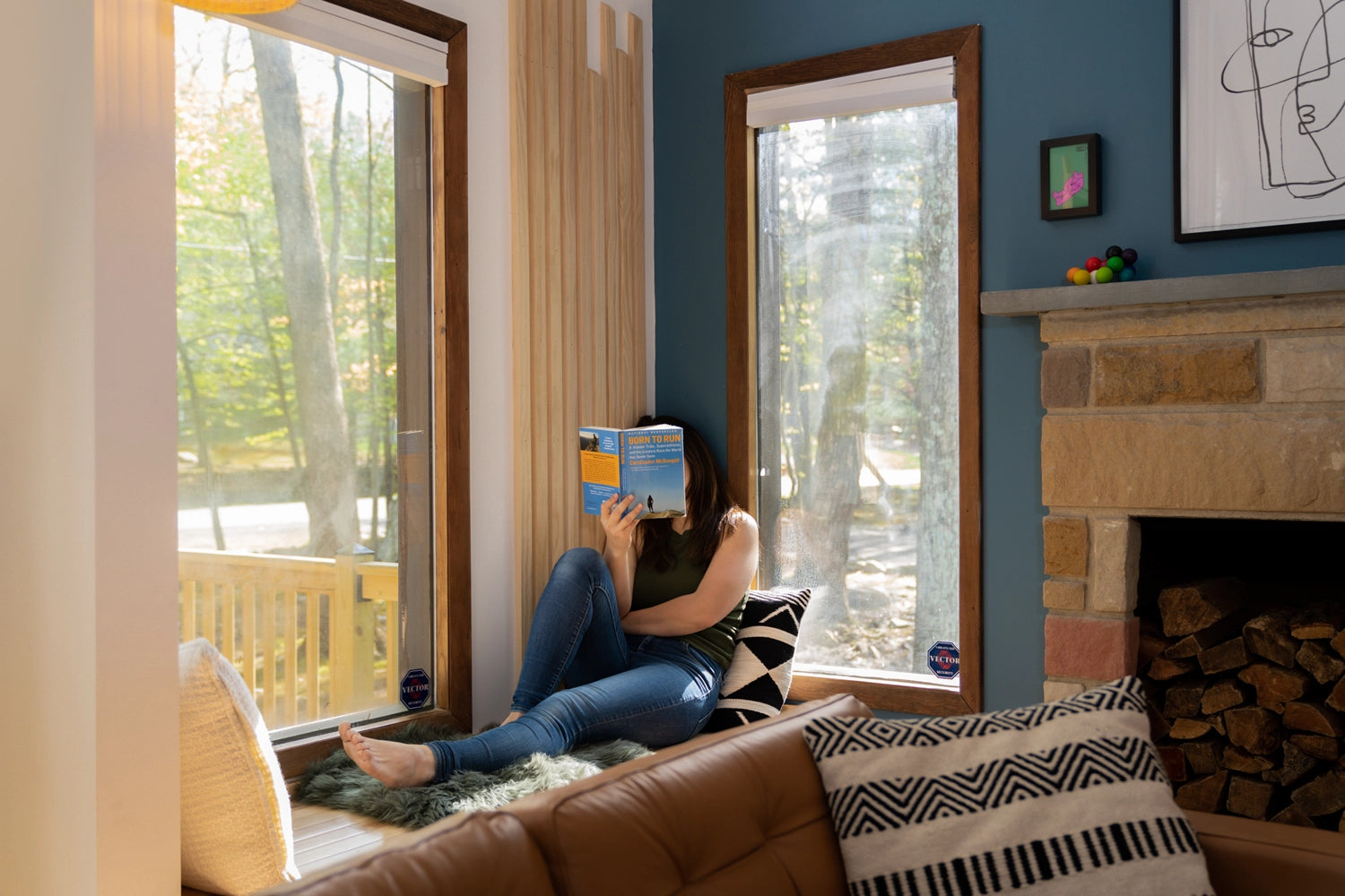 Lifestyle Airbnb Photography: Cozy Lifestyle Retreat in East Stroudsburg, PA