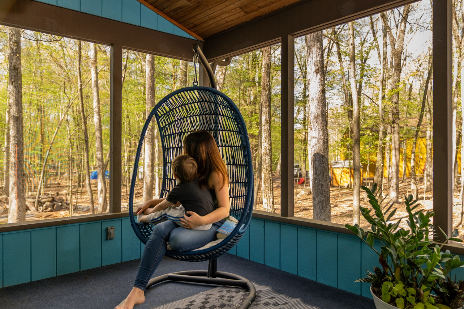 Lifestyle Airbnb Photography: Cozy Lifestyle Retreat in East Stroudsburg, PA