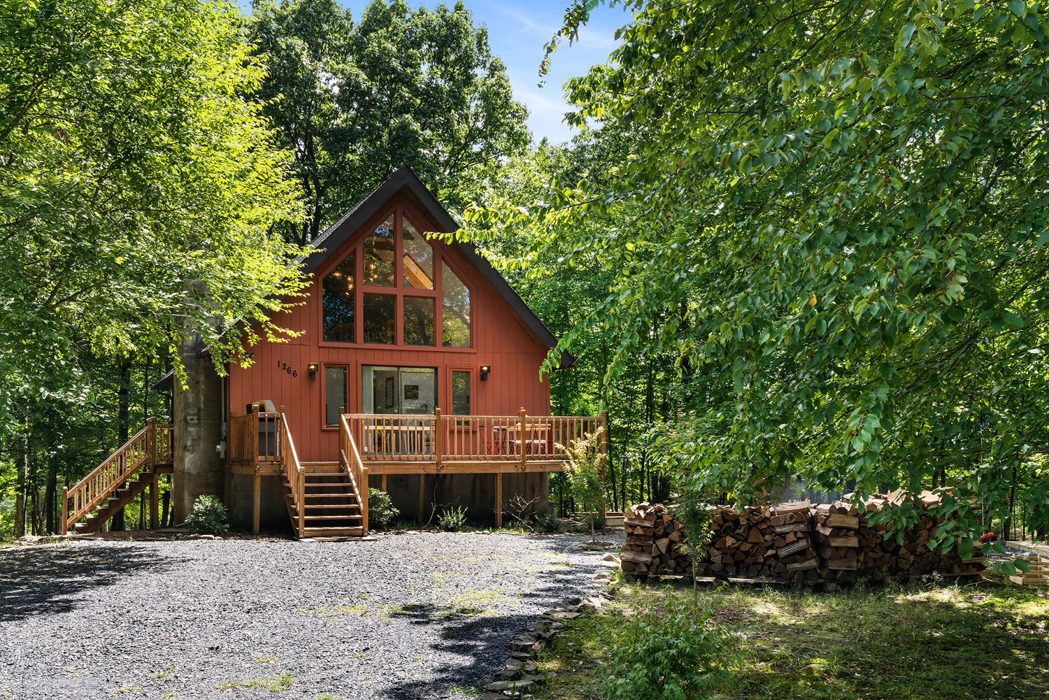 Airbnb Photography: Inviting Poconos Retreat in East Stroudsburg, PA