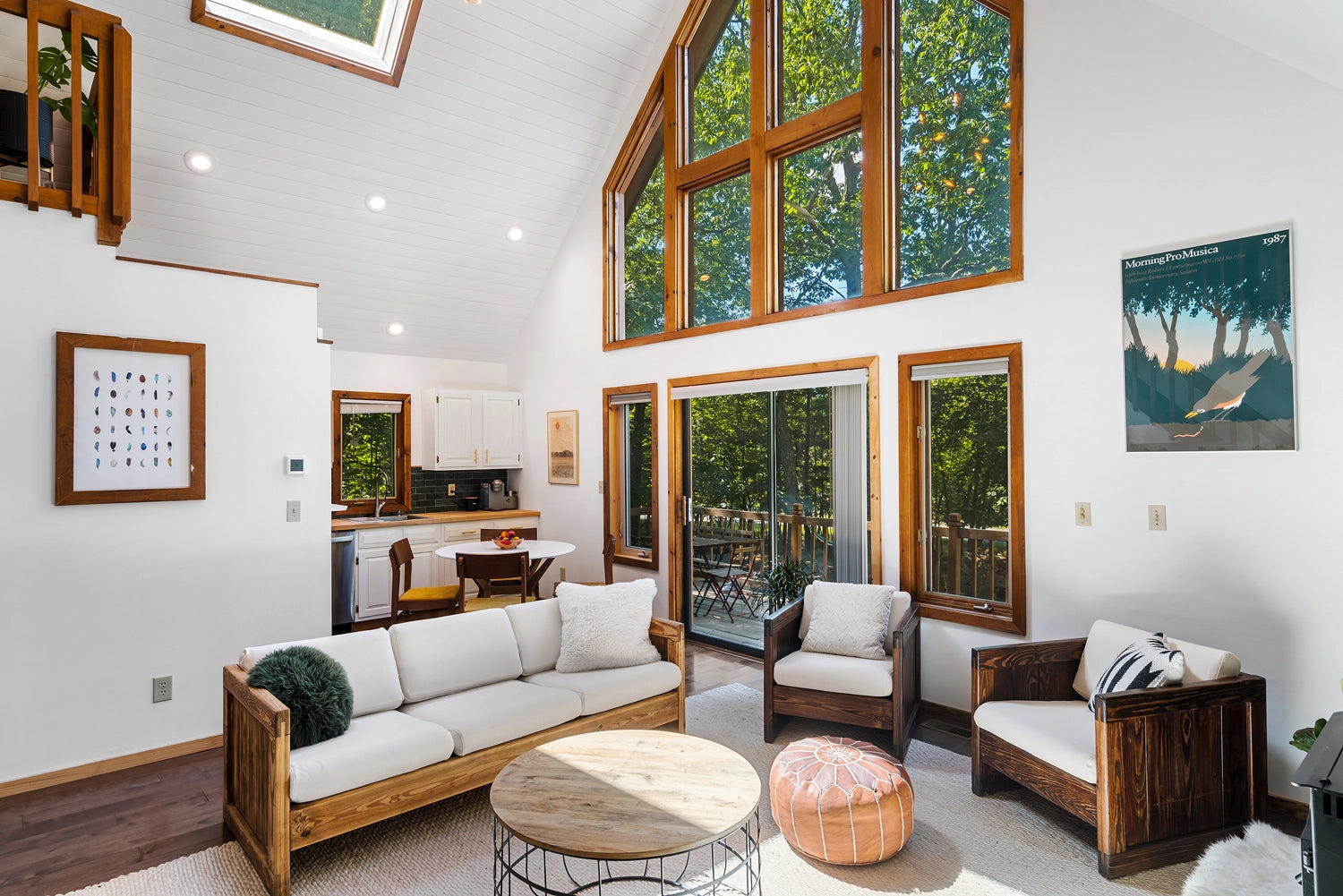 Airbnb Photography: Inviting Poconos Retreat in East Stroudsburg, PA
