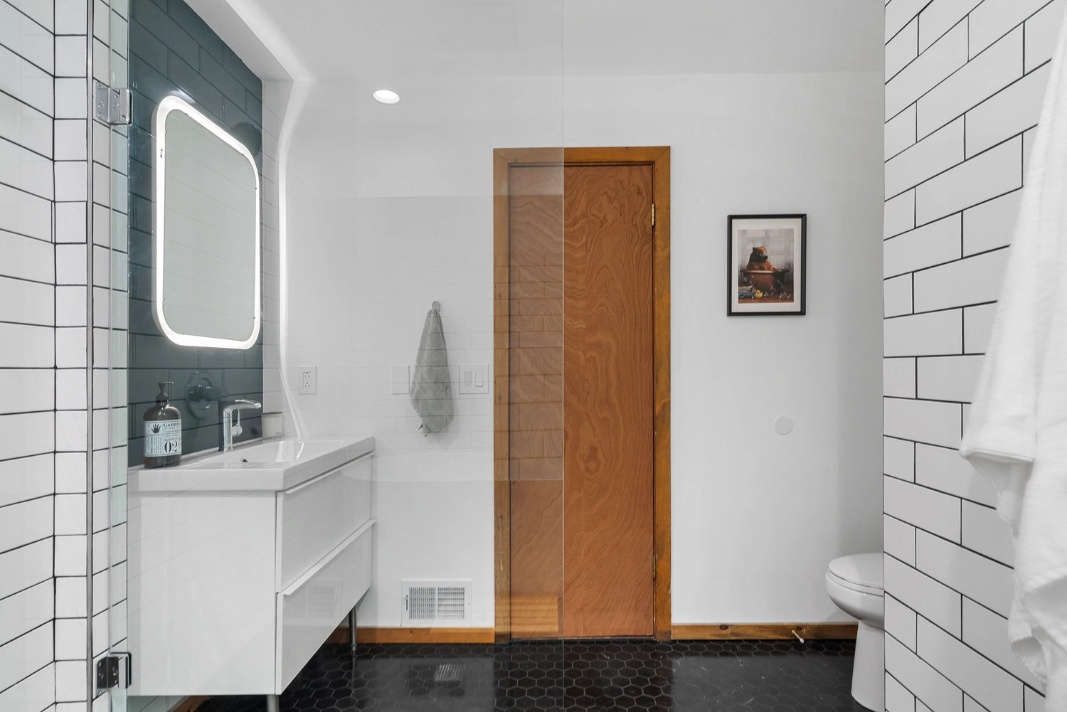 Airbnb Photography: Inviting Poconos Retreat in East Stroudsburg, PA