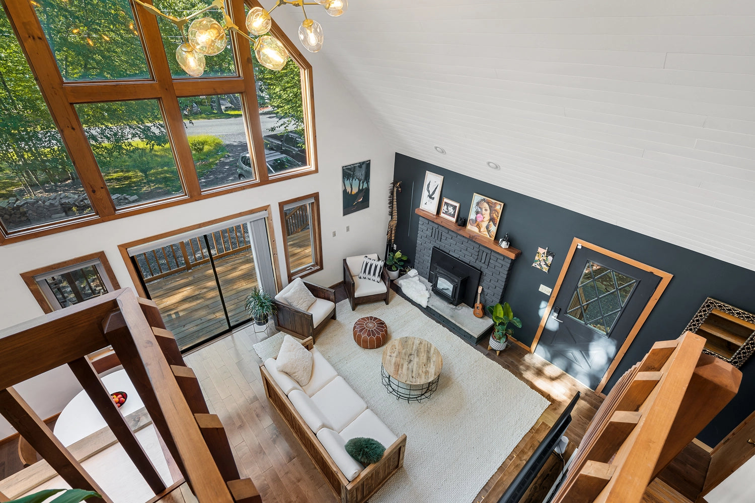 Airbnb Photography: Inviting Poconos Retreat in East Stroudsburg, PA