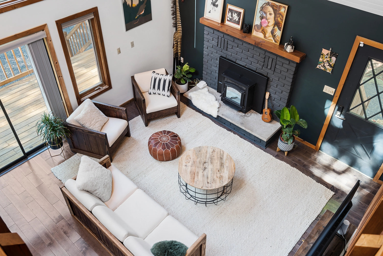 Airbnb Photography: Inviting Poconos Retreat in East Stroudsburg, PA