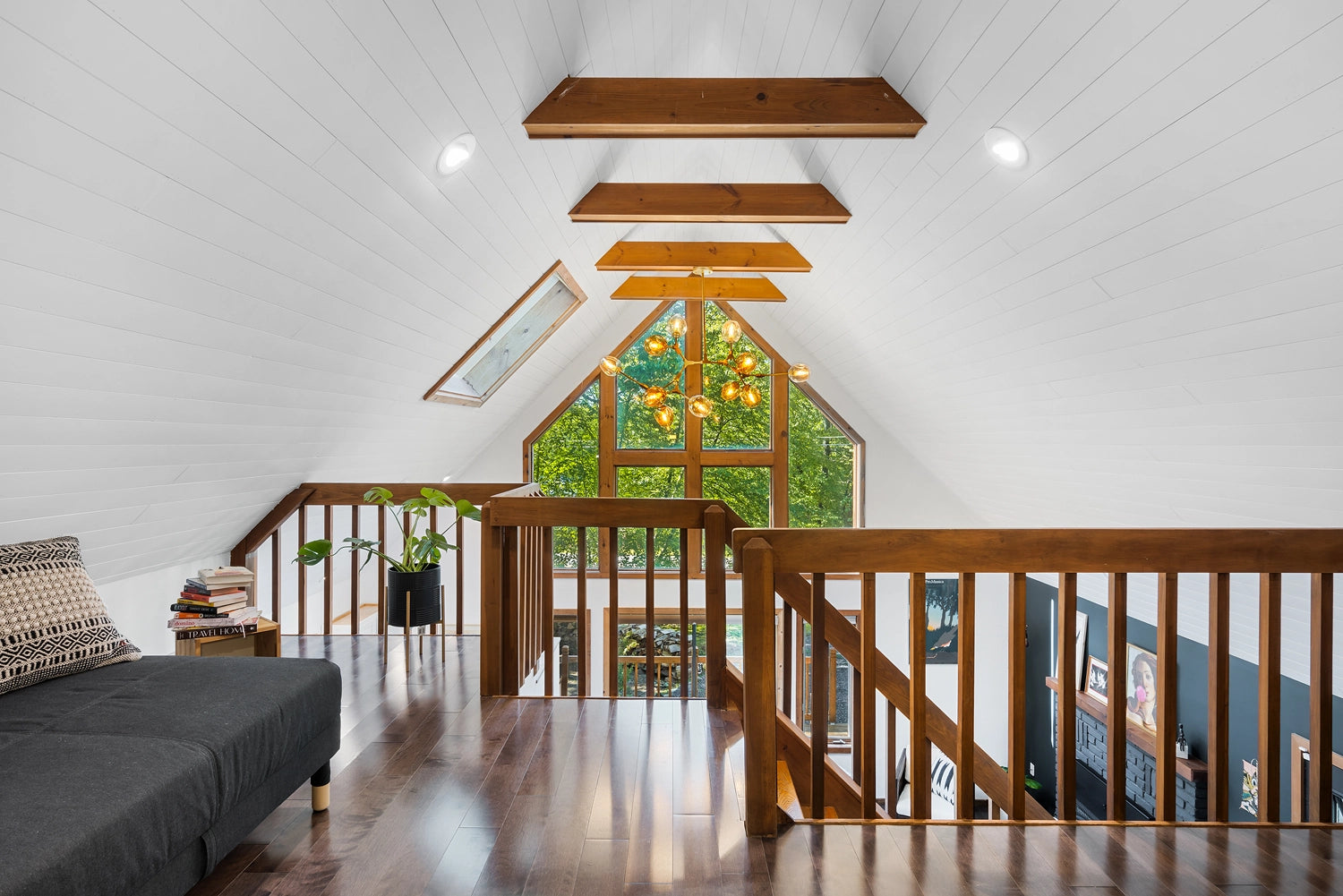 Airbnb Photography: Inviting Poconos Retreat in East Stroudsburg, PA