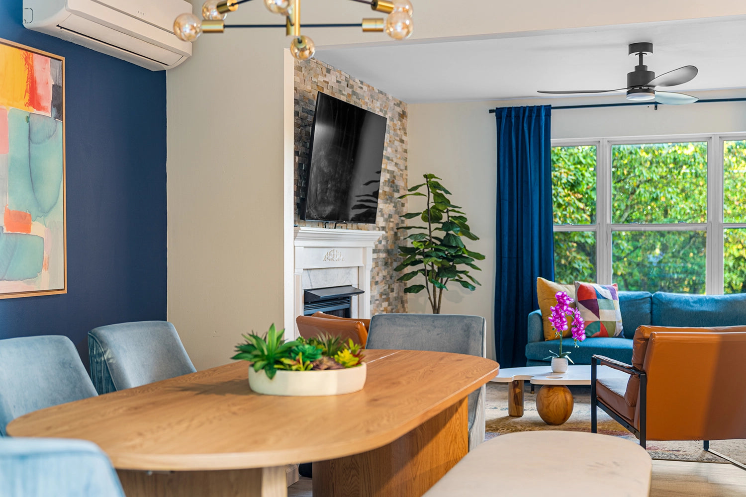 Airbnb Photography: Charming Retreat at Penn Estates, East Stroudsburg
