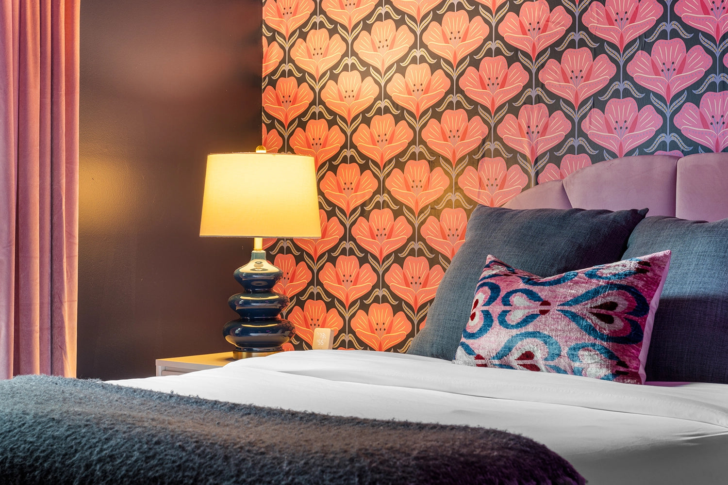 Airbnb Photography: Charming Retreat at Penn Estates, East Stroudsburg