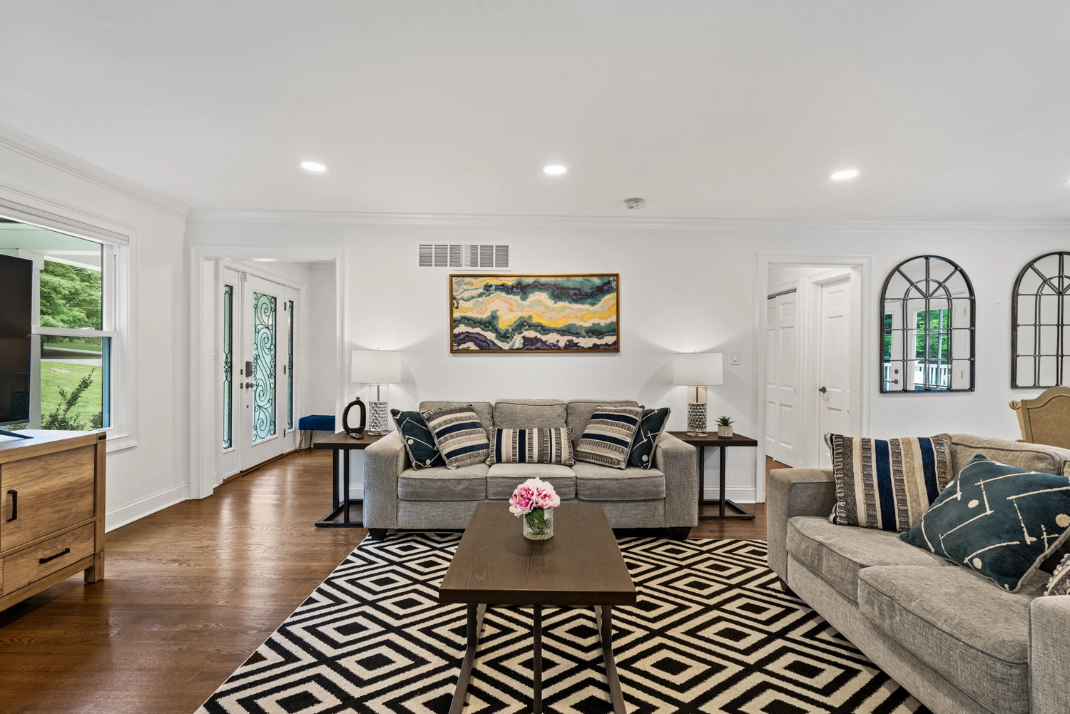 Airbnb Photography: Princeton’s Contemporary Retreat