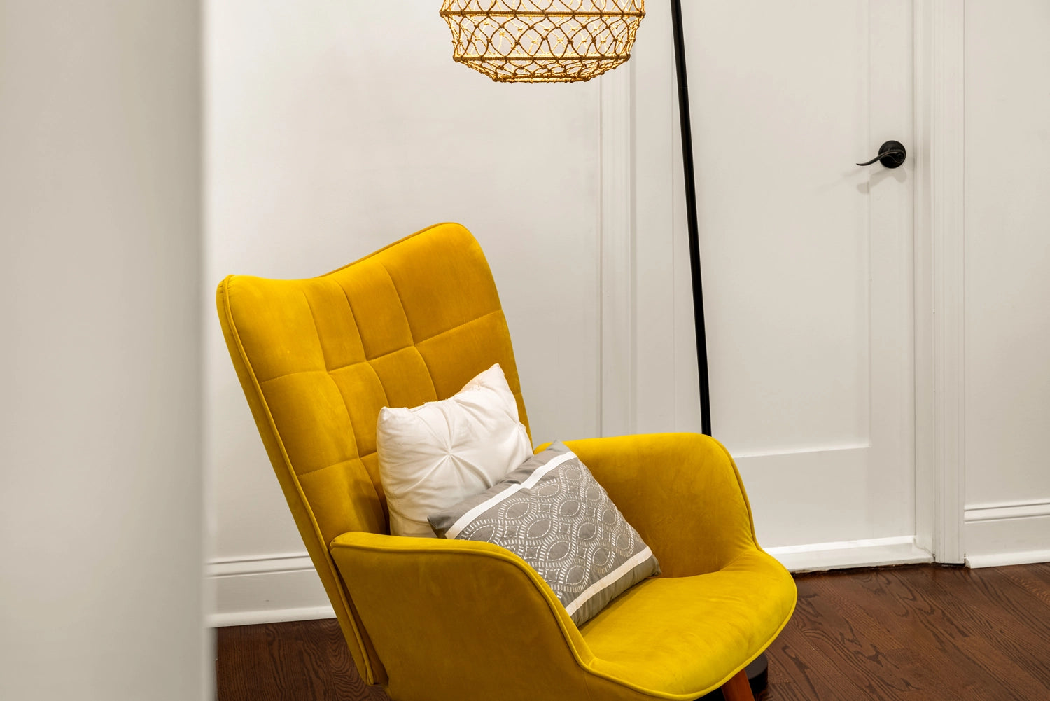 Airbnb Photography: Princeton’s Contemporary Retreat