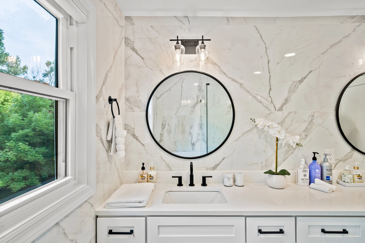 Airbnb Photography: Princeton’s Contemporary Retreat