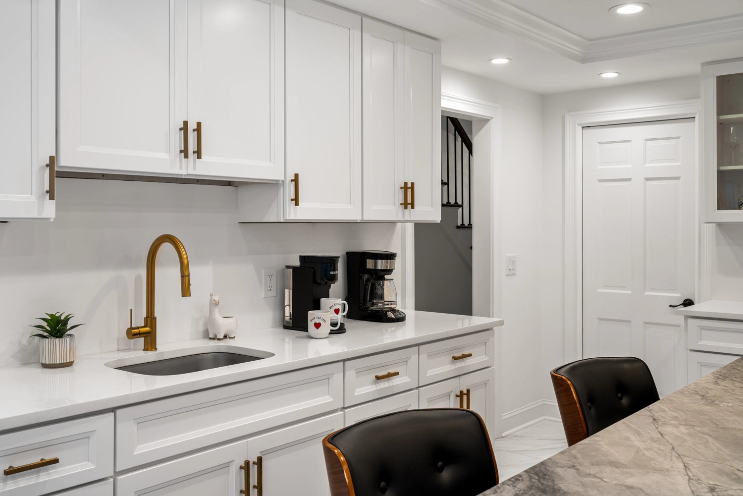 Airbnb Photography: Princeton’s Contemporary Retreat