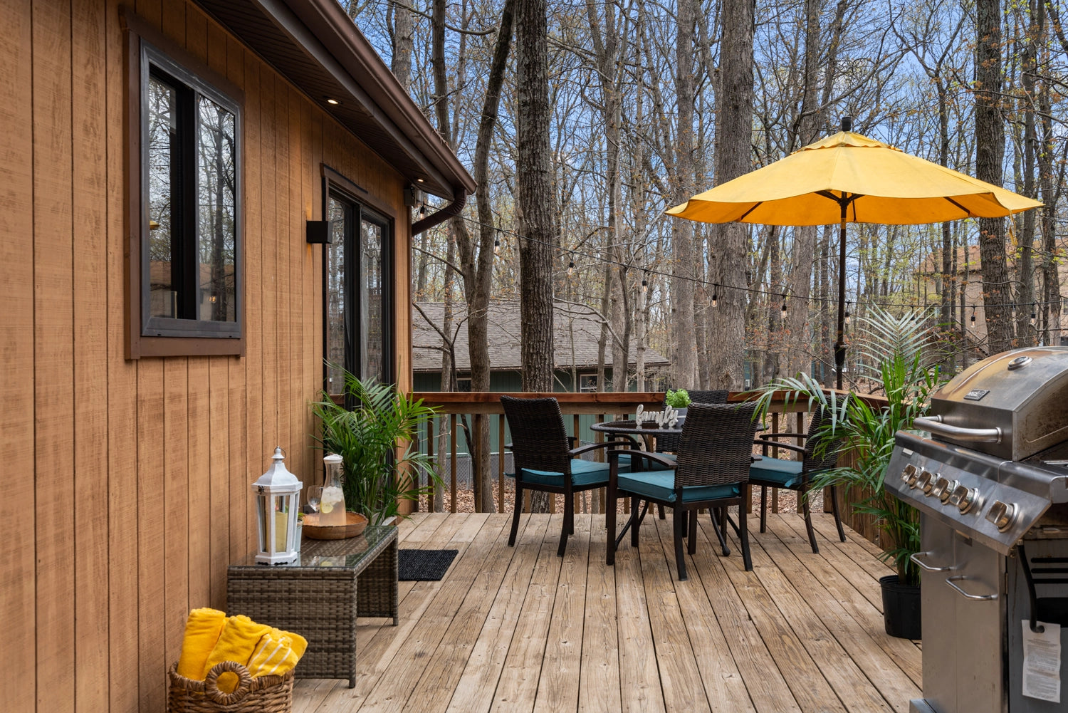 Airbnb Photography: Stylish Poconos Chalet in East Stroudsburg, PA