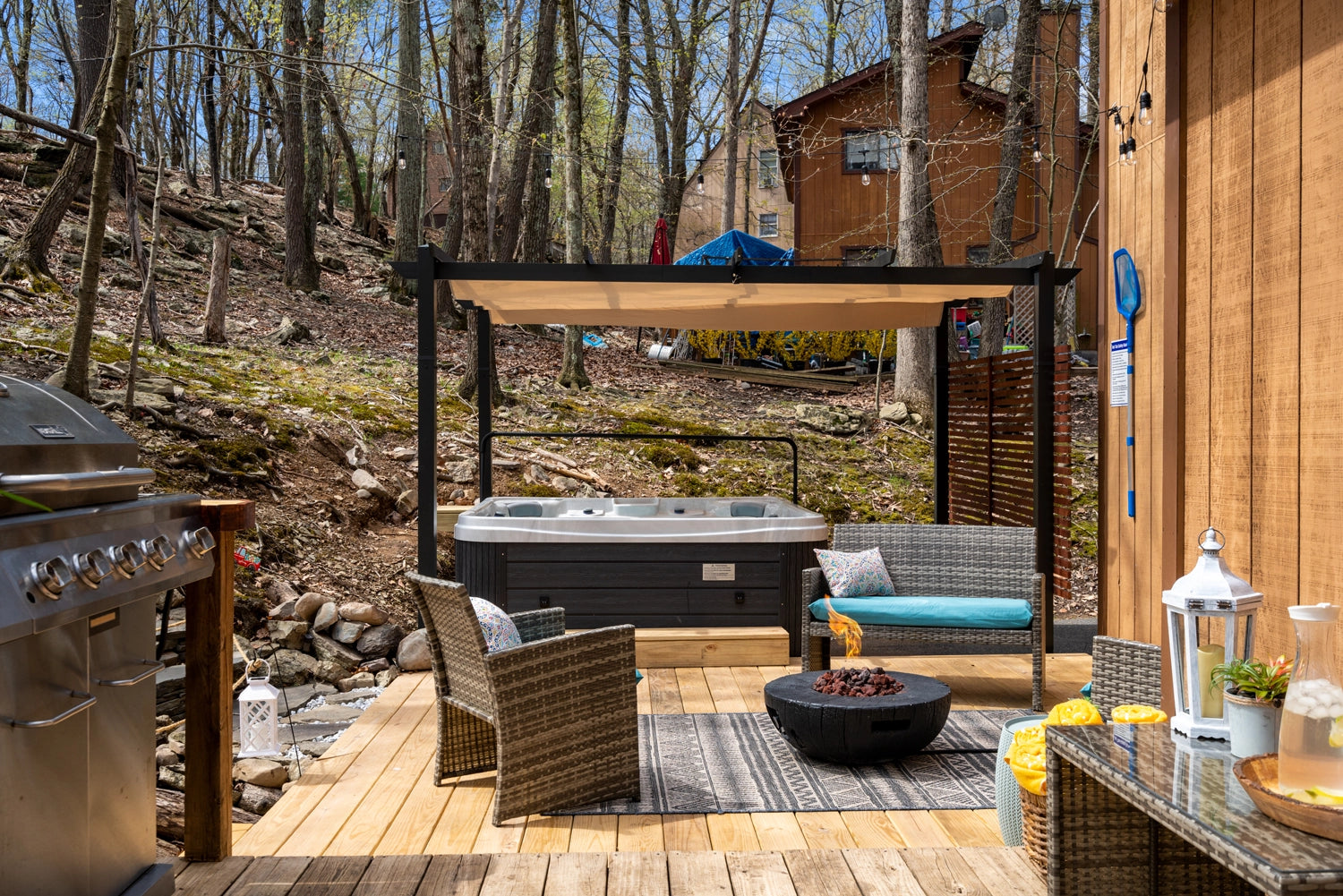 Airbnb Photography: Stylish Poconos Chalet in East Stroudsburg, PA