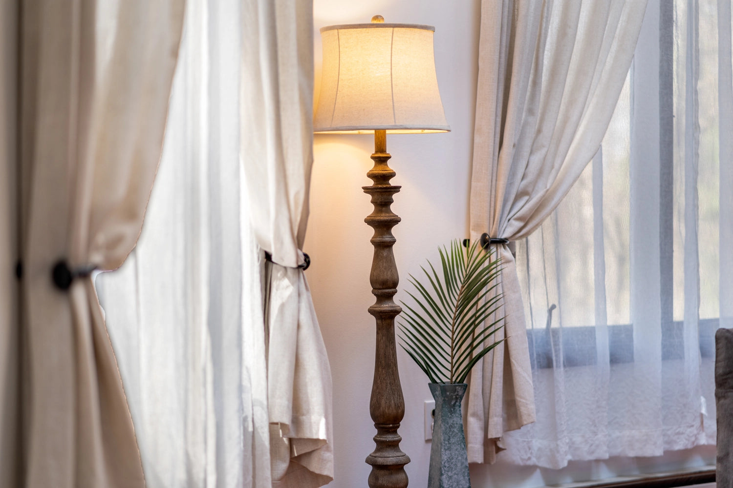 Airbnb Photography: Stylish Poconos Chalet in East Stroudsburg, PA