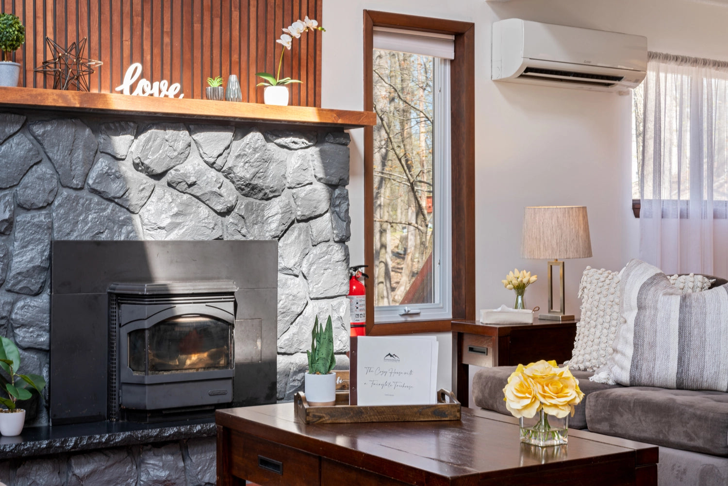 Airbnb Photography: Stylish Poconos Chalet in East Stroudsburg, PA