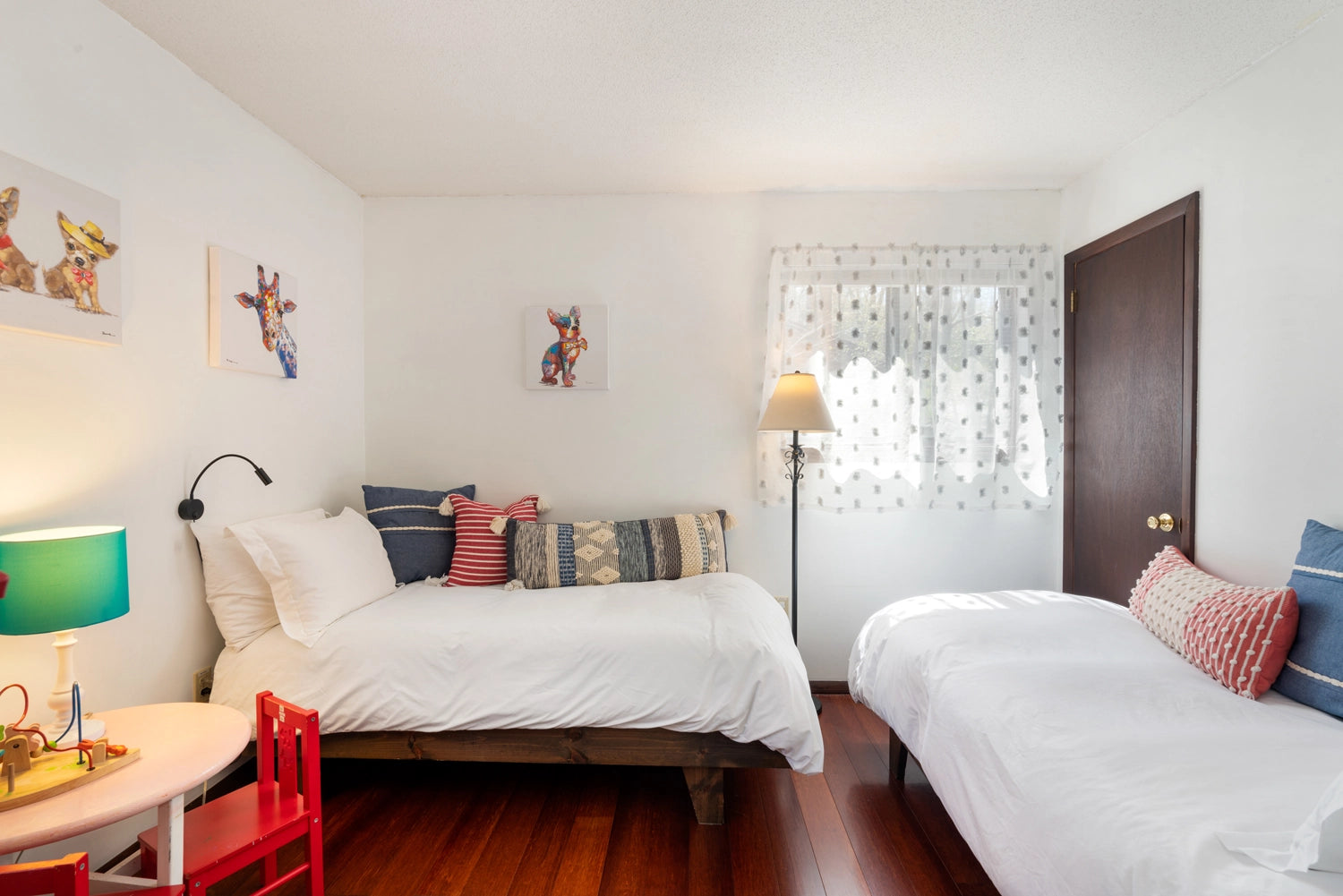Airbnb Photography: Stylish Poconos Chalet in East Stroudsburg, PA
