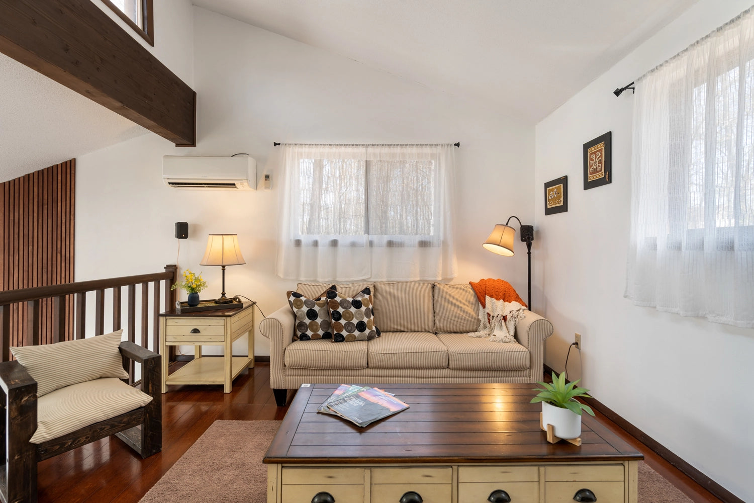 Airbnb Photography: Stylish Poconos Chalet in East Stroudsburg, PA