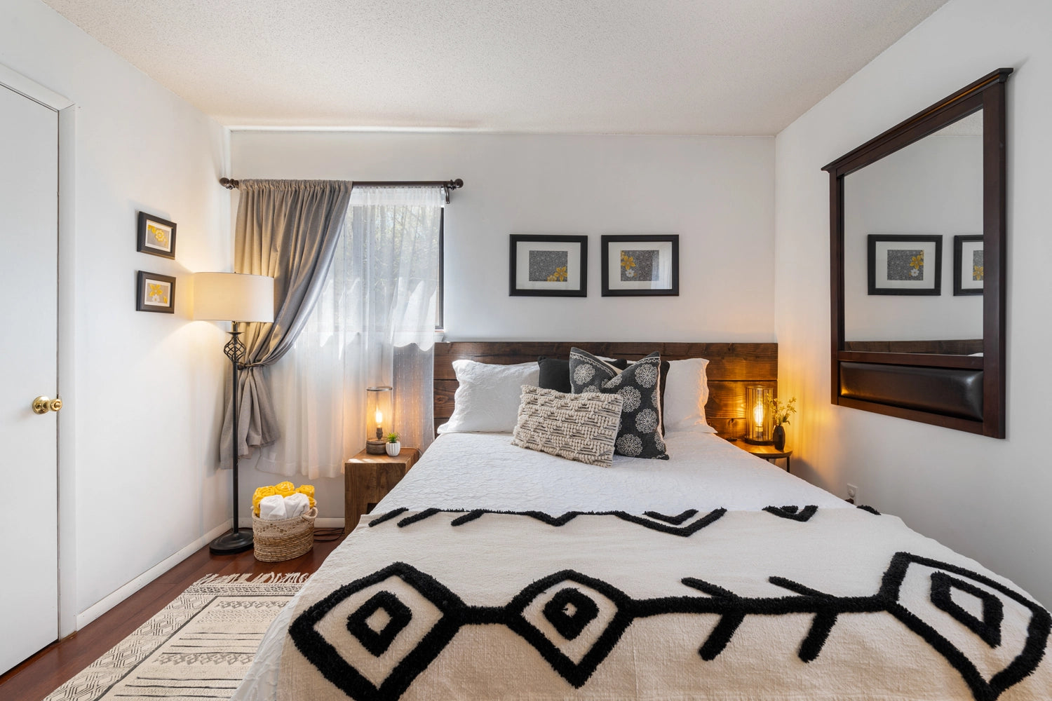 Airbnb Photography: Stylish Poconos Chalet in East Stroudsburg, PA