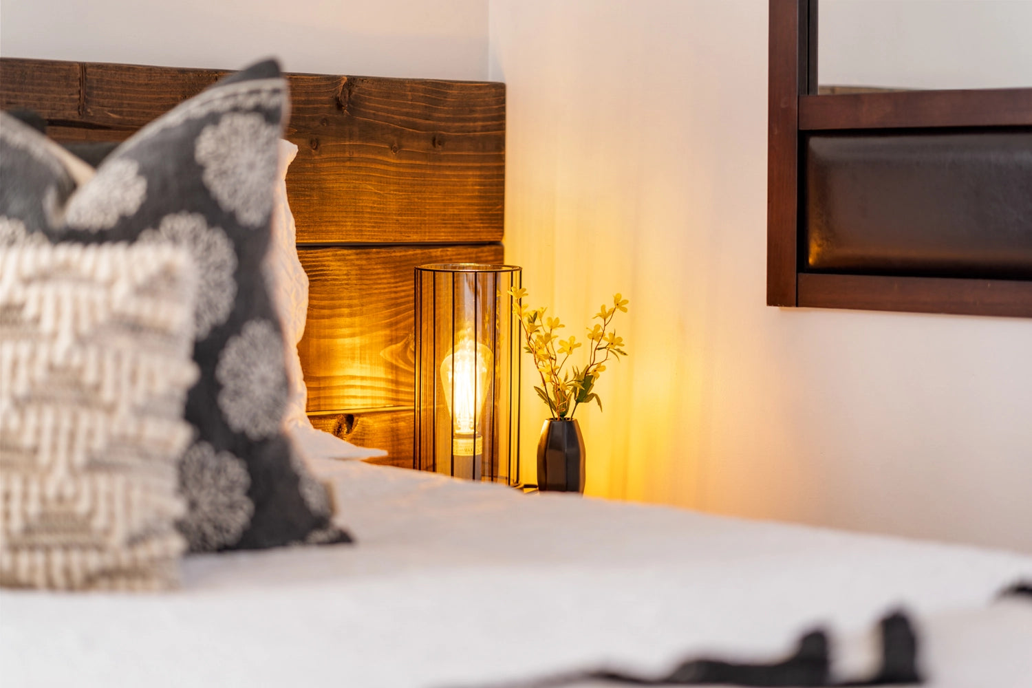 Airbnb Photography: Stylish Poconos Chalet in East Stroudsburg, PA