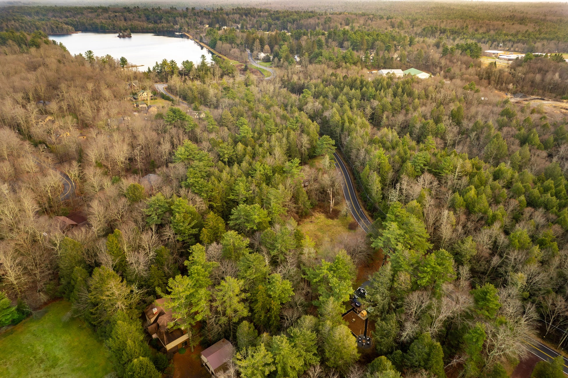 Airbnb Photography: Cozy Cabin Near Lake Naomi Pocono Pines PA