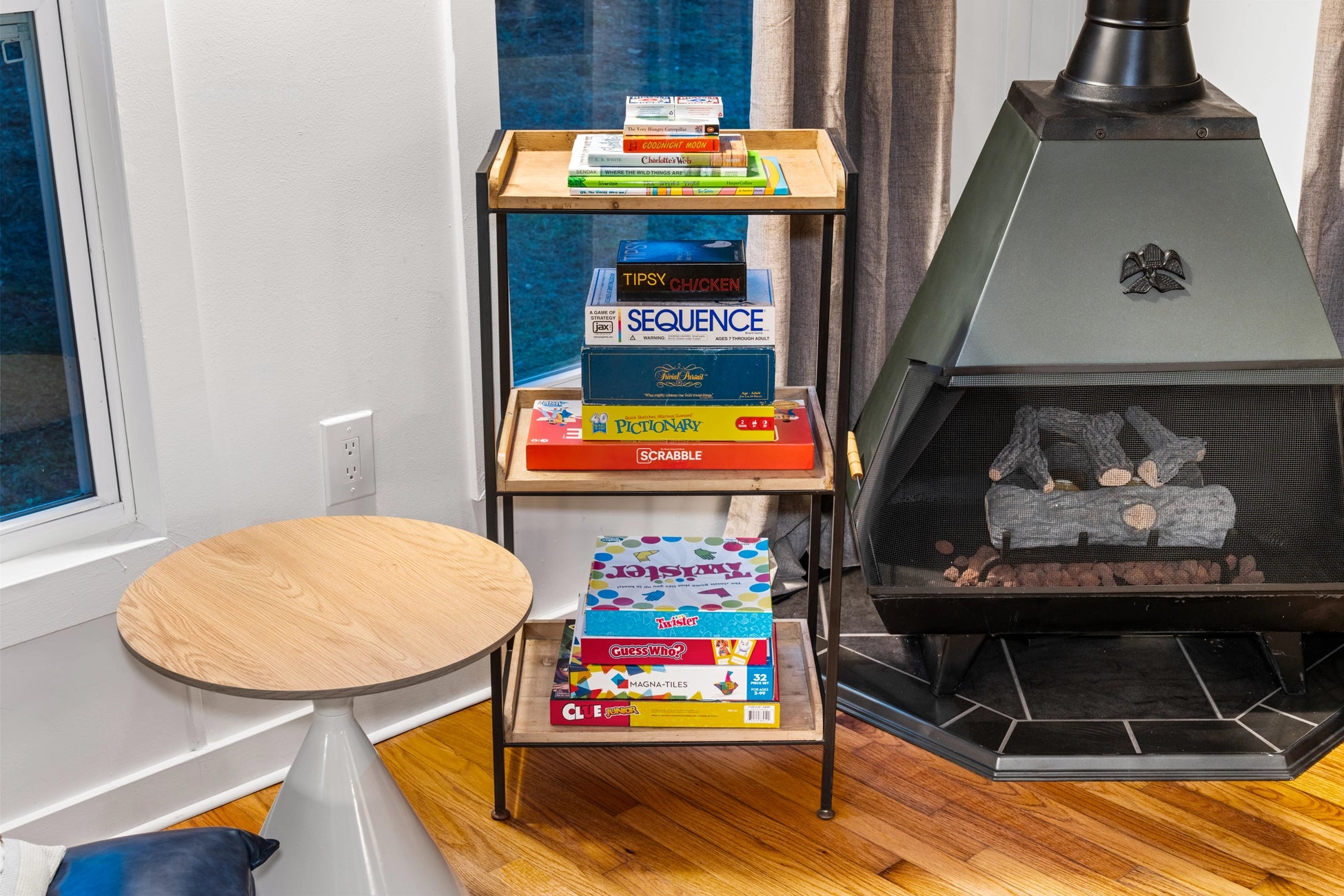 Airbnb Photography: Cozy Cabin Near Lake Naomi Pocono Pines PA