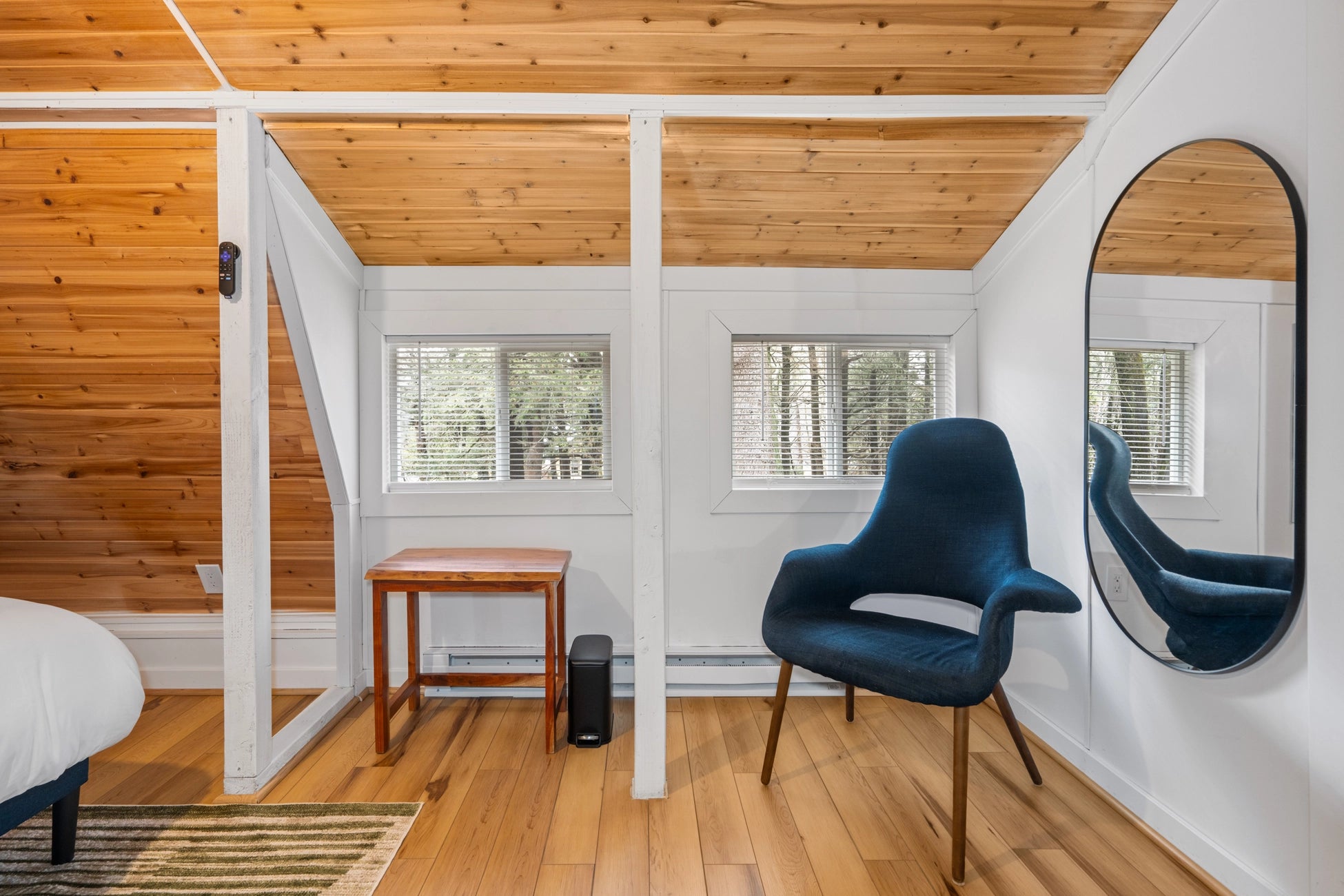 Airbnb Photography: Cozy Cabin Near Lake Naomi Pocono Pines PA