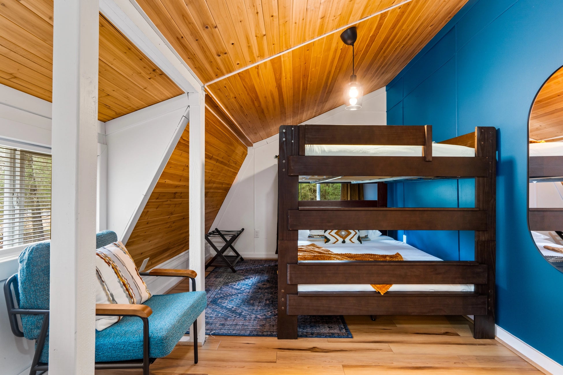 Airbnb Photography: Cozy Cabin Near Lake Naomi Pocono Pines PA