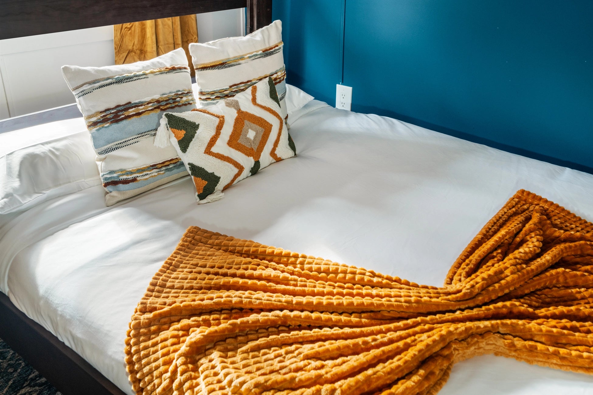 Airbnb Photography: Cozy Cabin Near Lake Naomi Pocono Pines PA