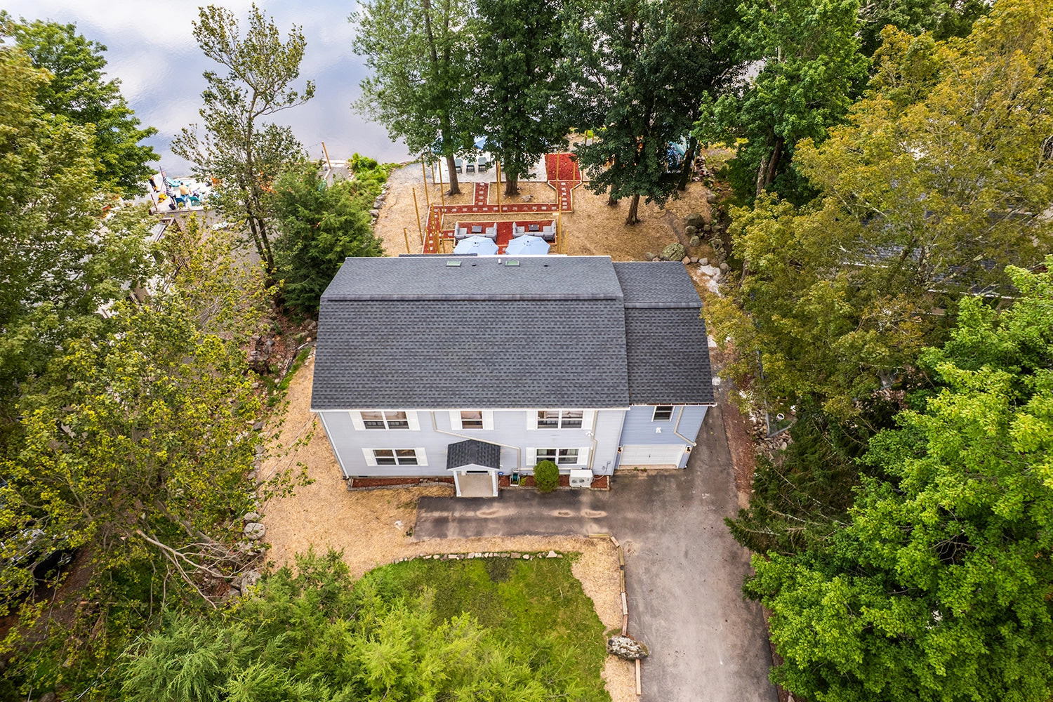 Airbnb Photography: Lakefront Villa in Tobyhanna, PA