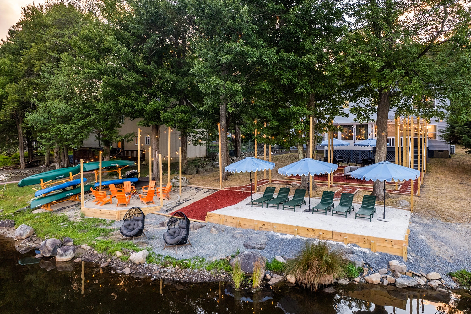 Airbnb Photography: Lakefront Villa in Tobyhanna, PA