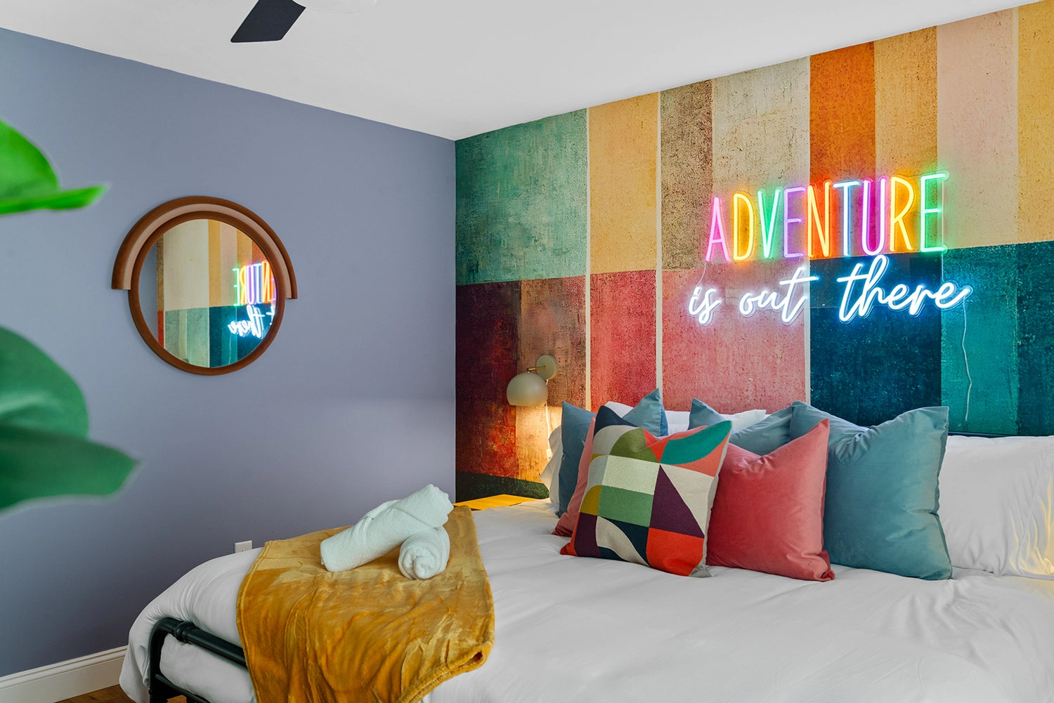 Airbnb Photography: Lakefront Villa in Tobyhanna, PA