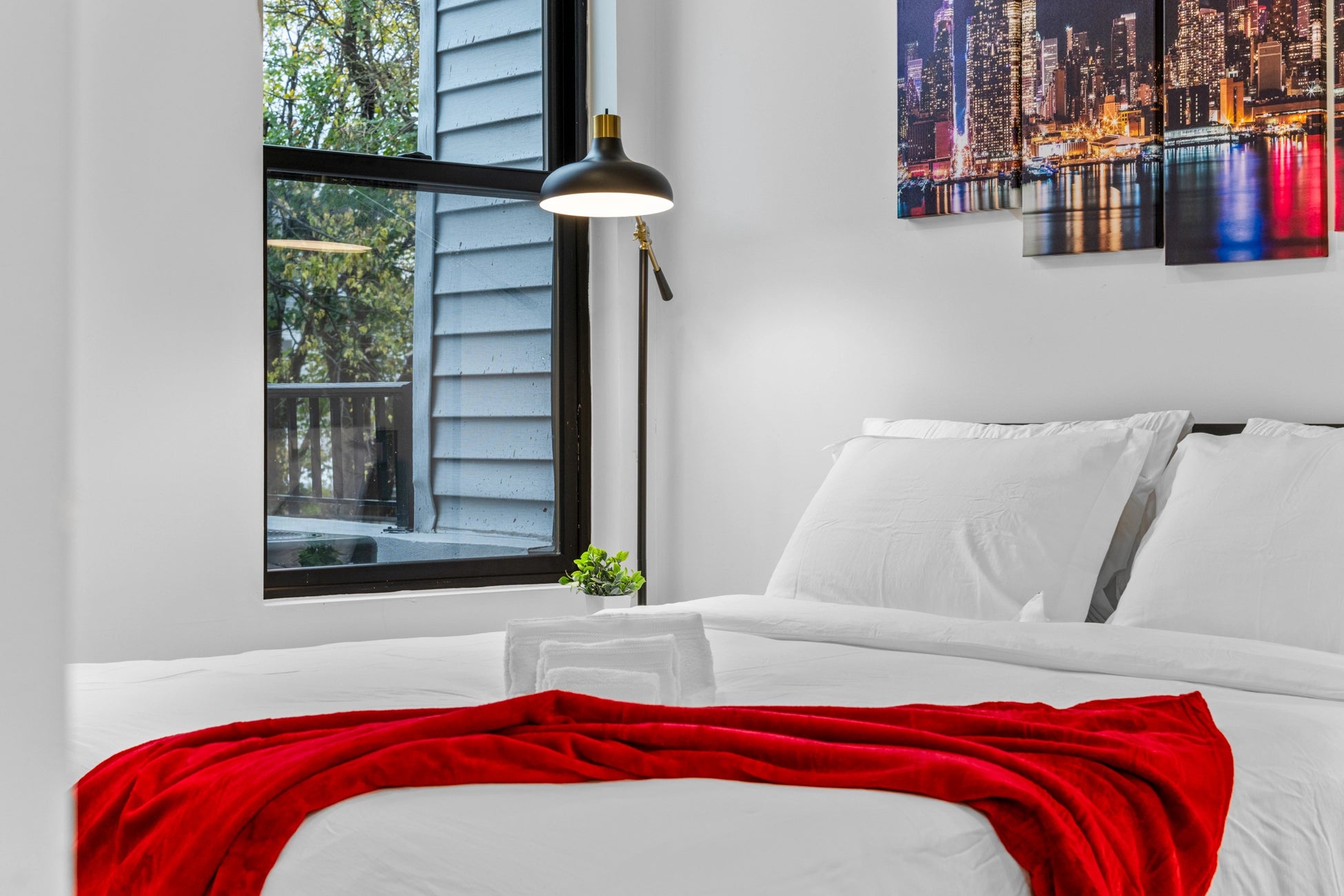 Airbnb Photography: Modern Apartment in Jersey City, NJ