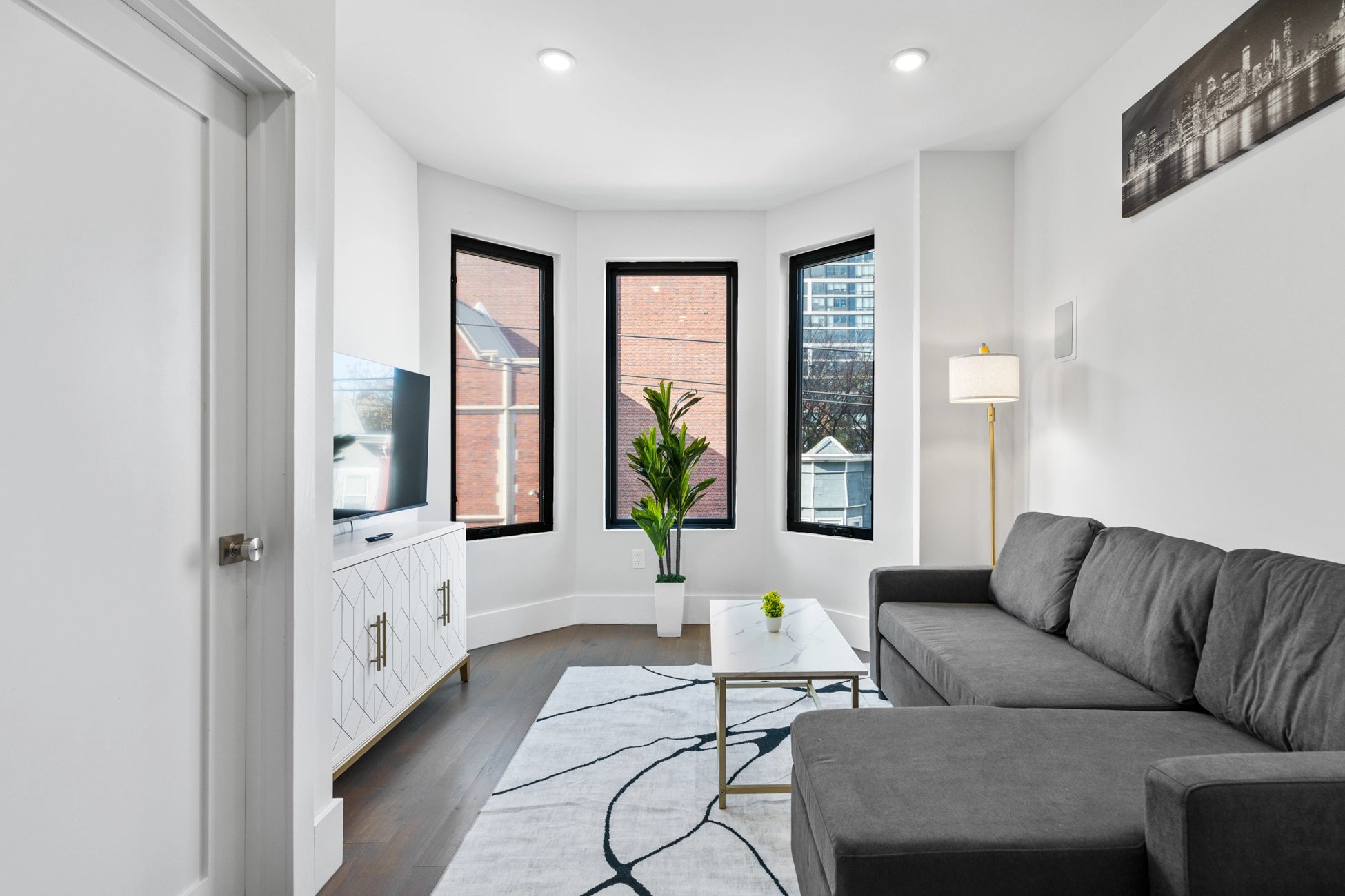 Airbnb Photography: Modern Duplex Apartment in Jersey City, NJ