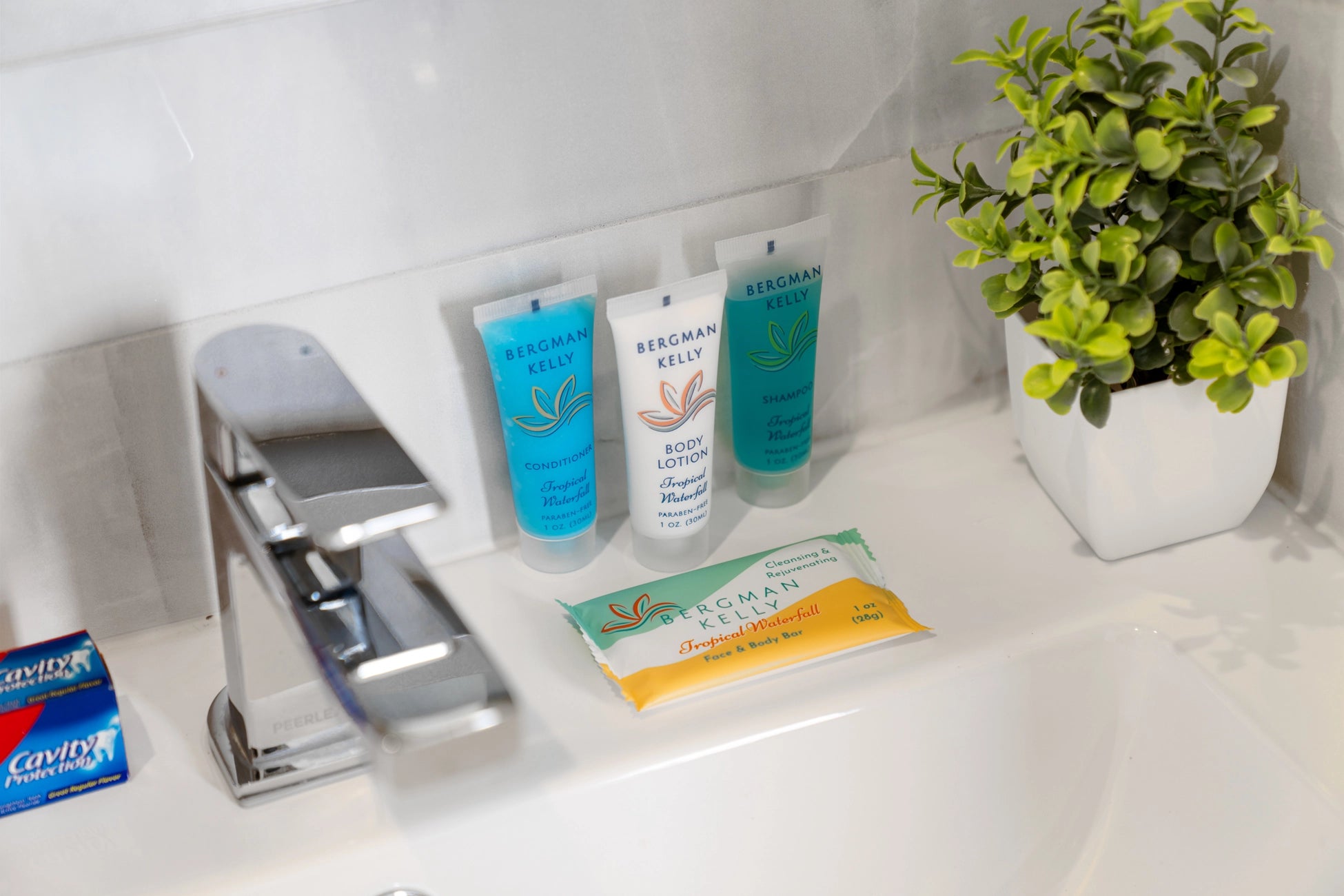 Airbnb Photography: Modern Duplex Apartment in Jersey City, NJ