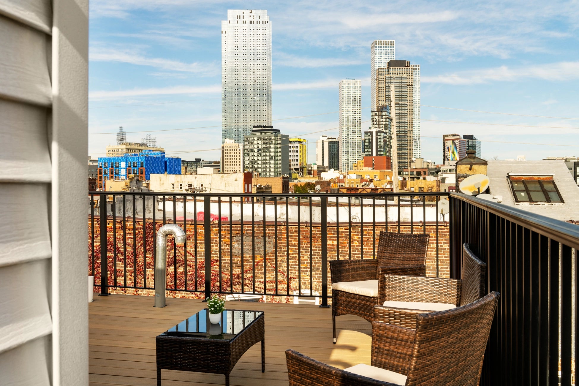 Airbnb Photography: Modern Duplex Apartment in Jersey City, NJ