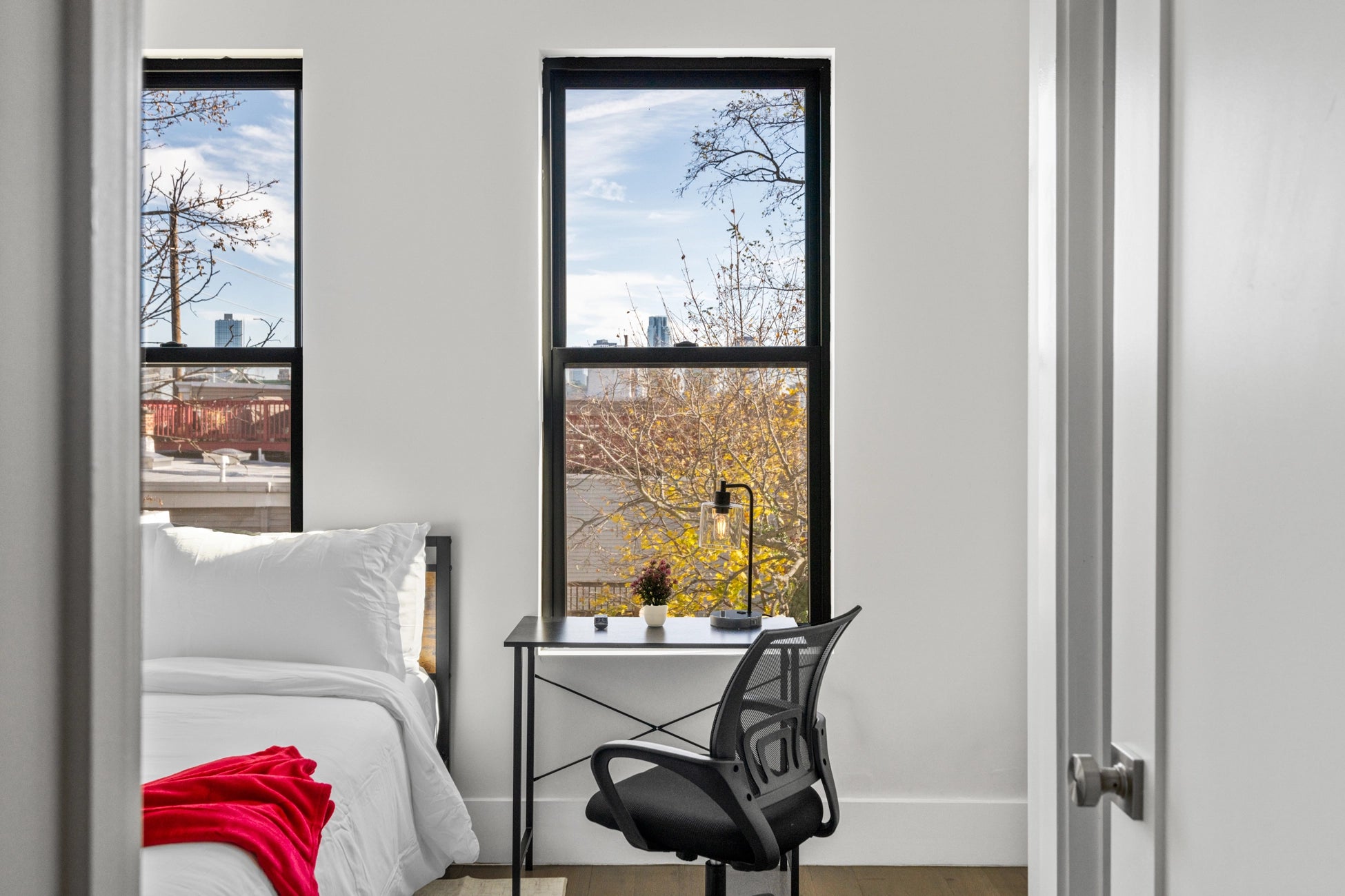 Airbnb Photography: Modern Duplex Apartment in Jersey City, NJ